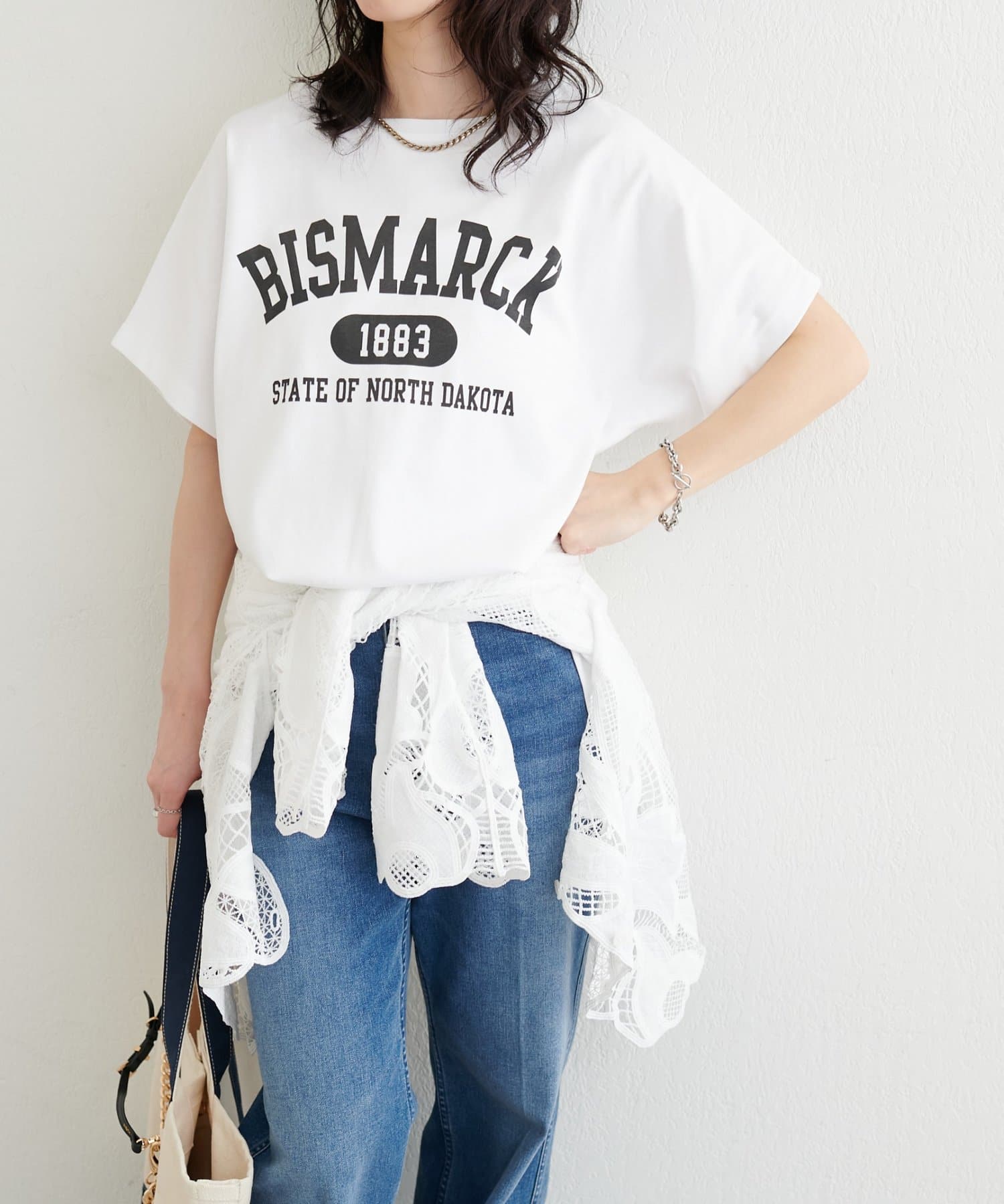 LARUTA(ラルータ) バックスリットプリントロゴT