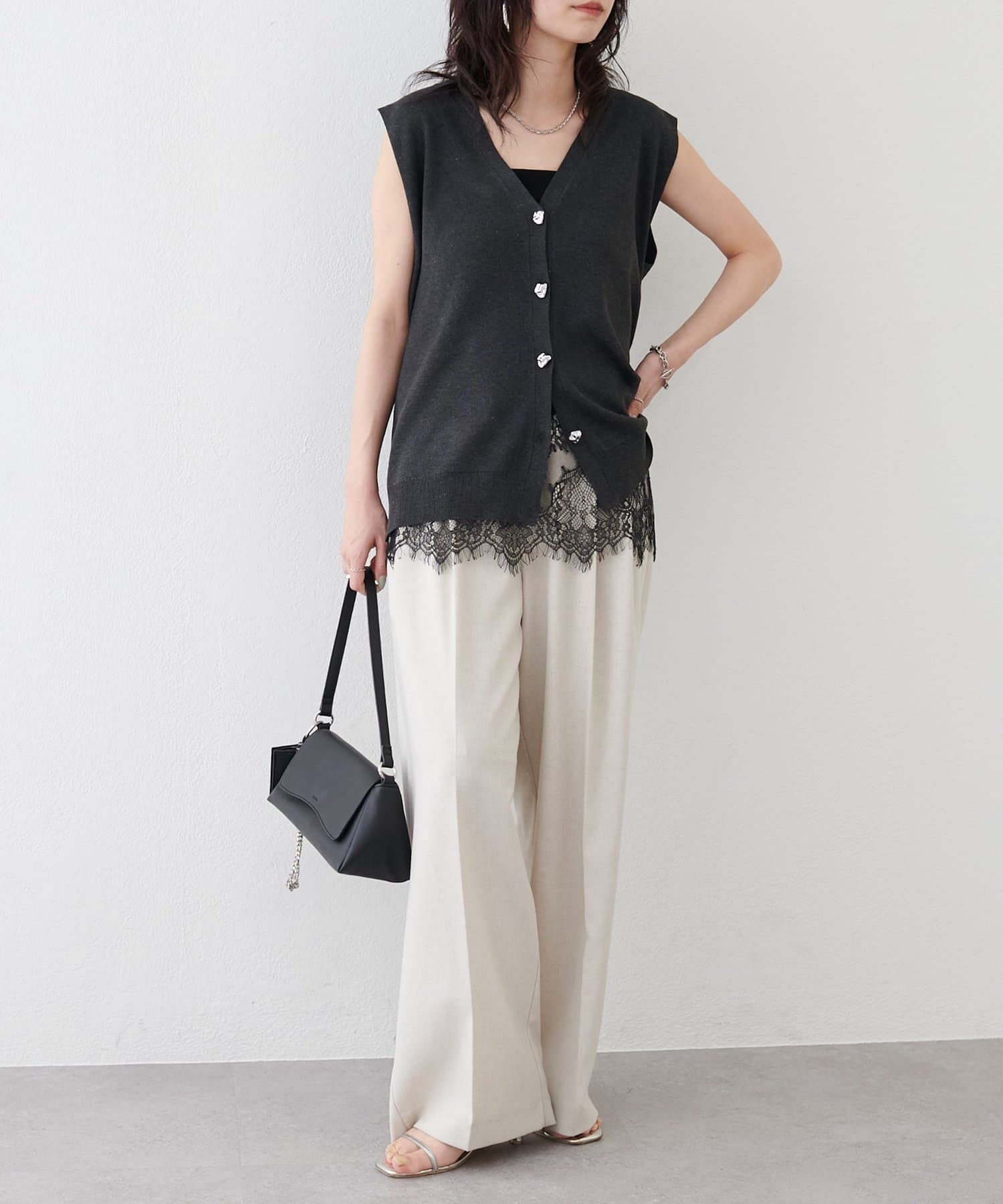 LARUTA(ラルータ) ［Azusa企画］カップ付きレースレイヤードキャミ