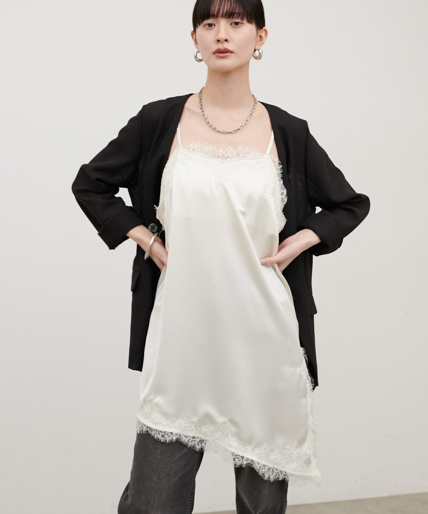 LARUTA(ラルータ) ［Yurieピック］サテンアシンメトリーレースキャミ