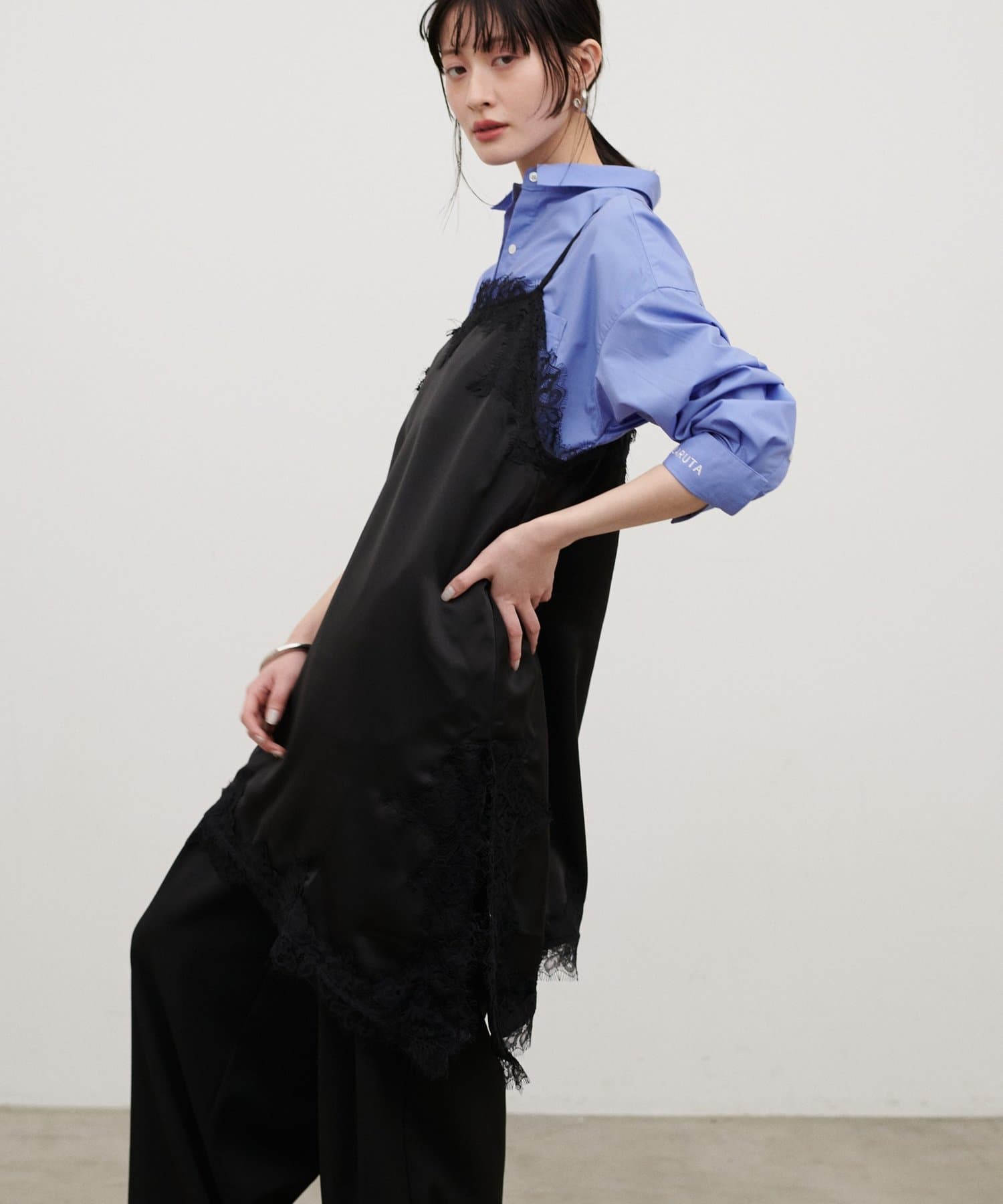 LARUTA(ラルータ) ［Yurieピック］サテンアシンメトリーレースキャミ