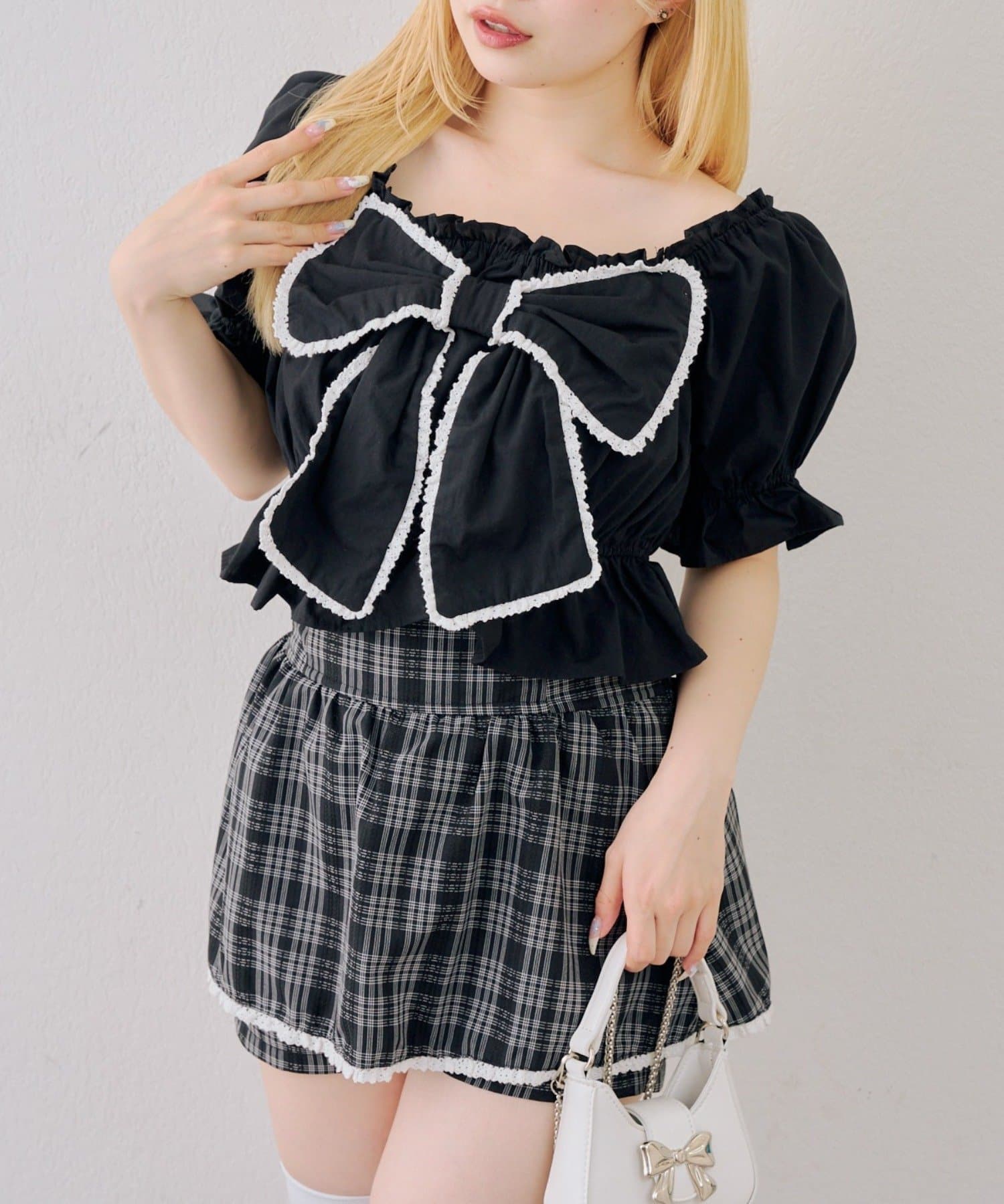 NICE CLAUP / OLIVE des OLIVE OUTLET(ナイスクラップ  / オリーブ デ オリーブ アウトレット) 【Ribbon Collection】	レースBigリボンブラウス