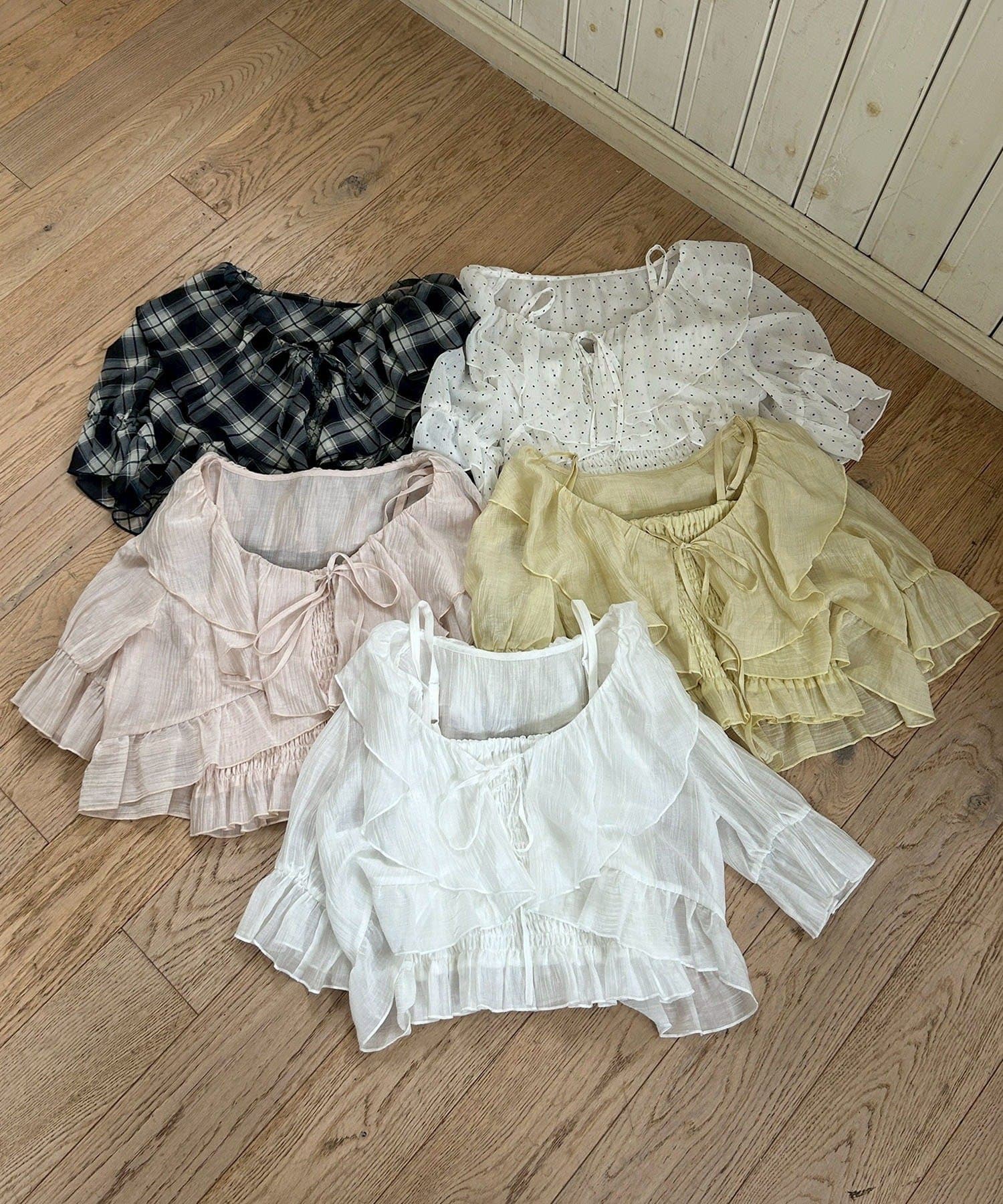 NICE CLAUP / OLIVE des OLIVE OUTLET(ナイスクラップ  / オリーブ デ オリーブ アウトレット) 【continuer】5分袖ラッフルブラウス&シャーリングキャミ