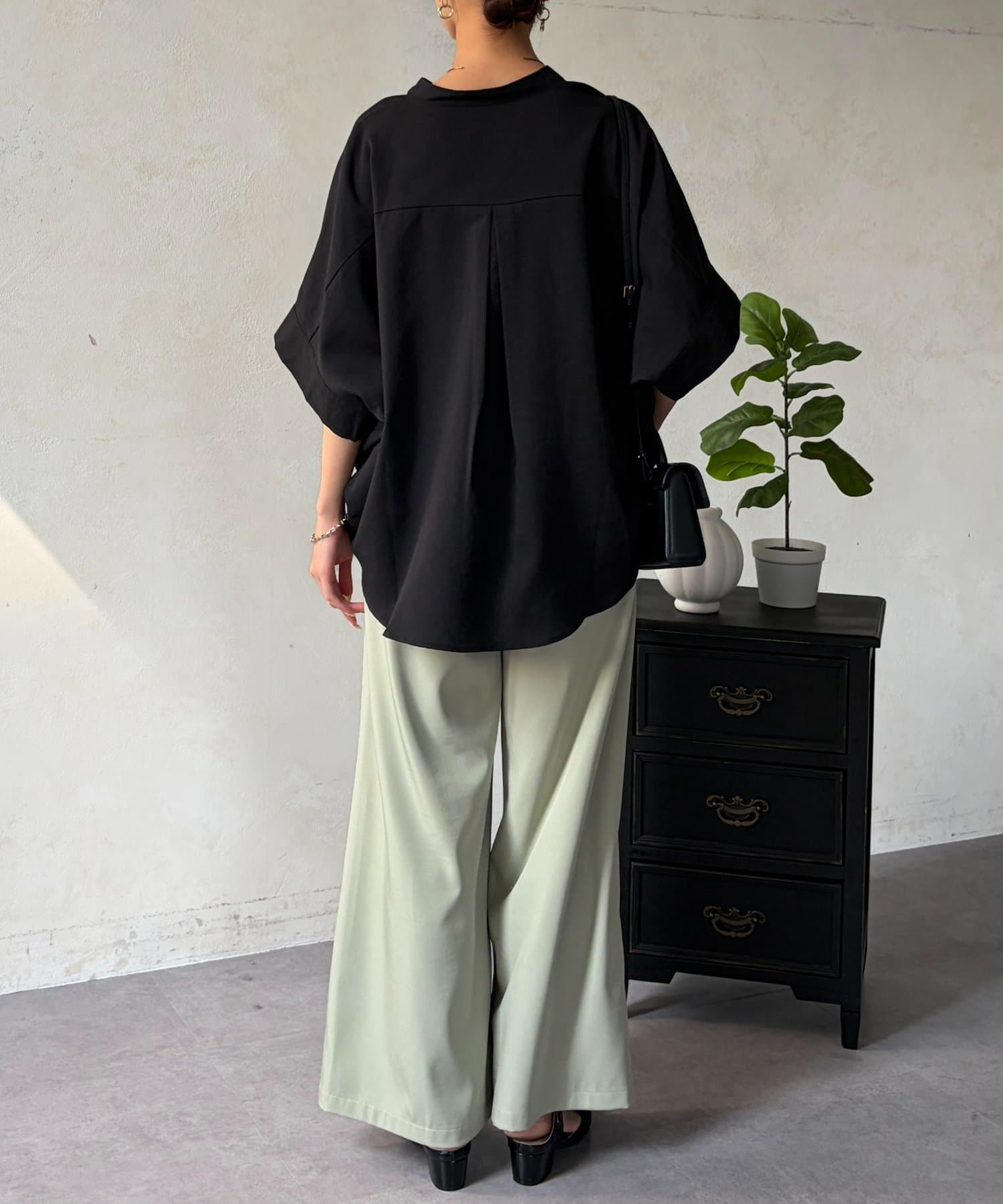 Chez toi(シェトワ) 袖ターンバックブラウス