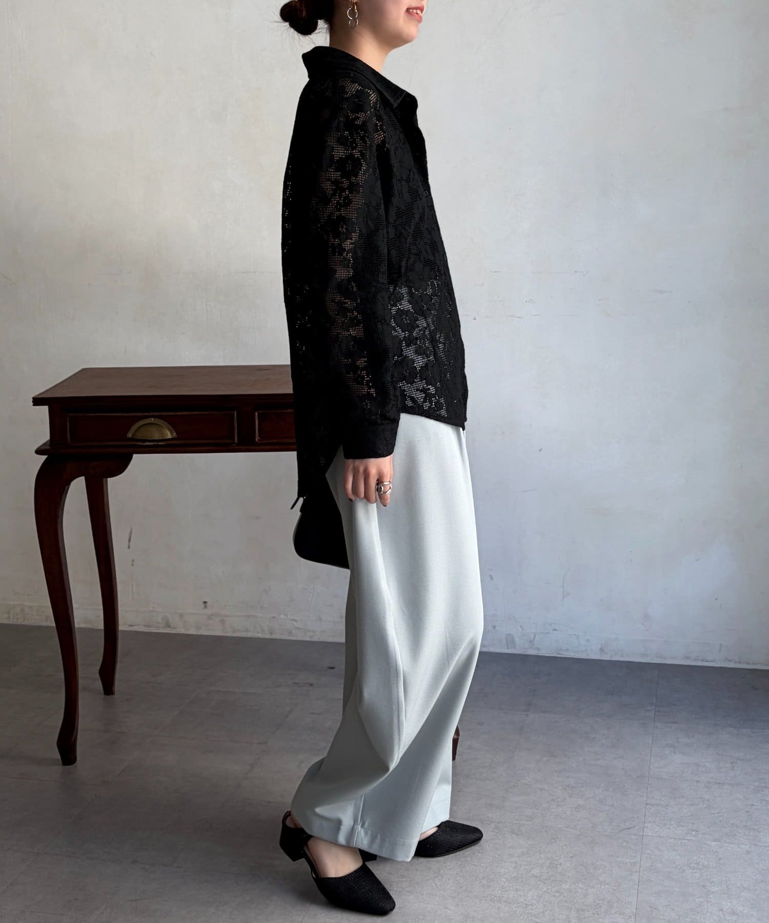 Chez toi(シェトワ) 総レースシャツ