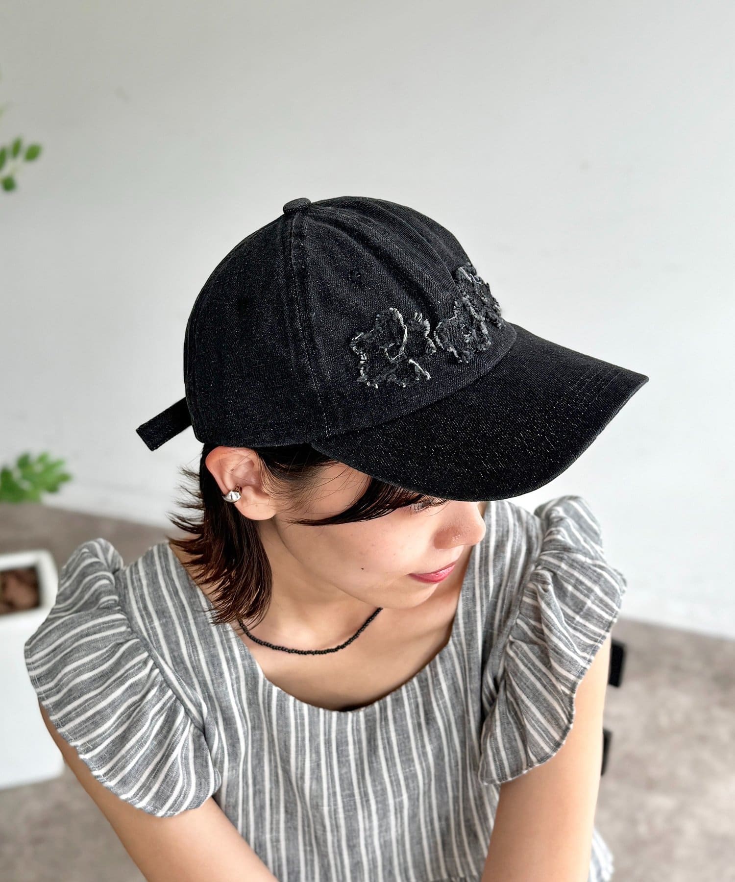 CPCM(シーピーシーエム) デニムフラワーアップリケキャップ