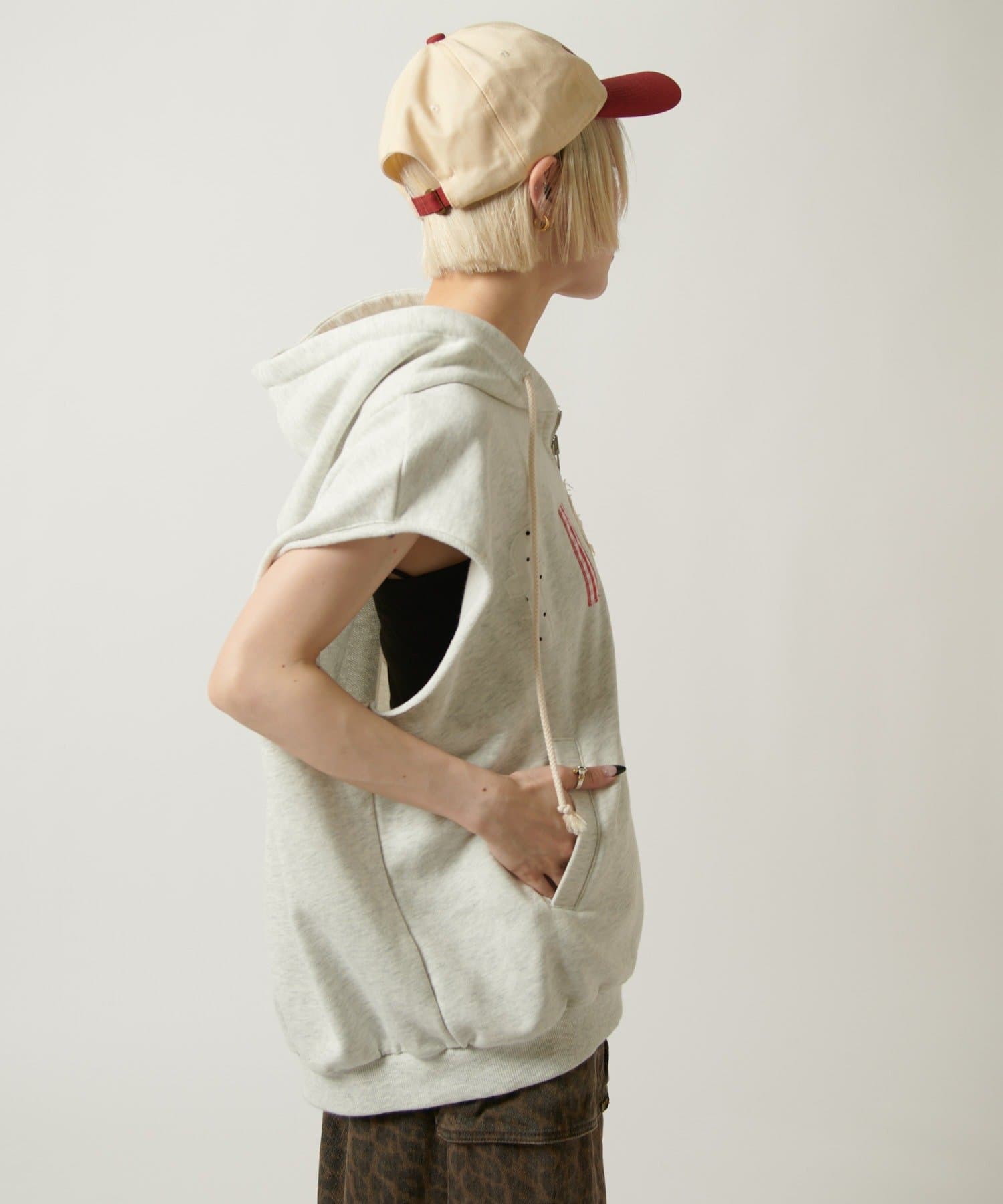 w closet(ダブルクローゼット) 【AMIKO's select vol.2】配色ロゴキャップ