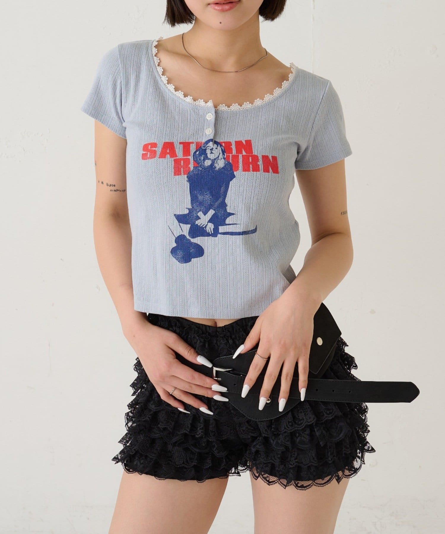 WHO’S WHO gallery(フーズフーギャラリー) シャーロットパターンメッシュS/Sトップス