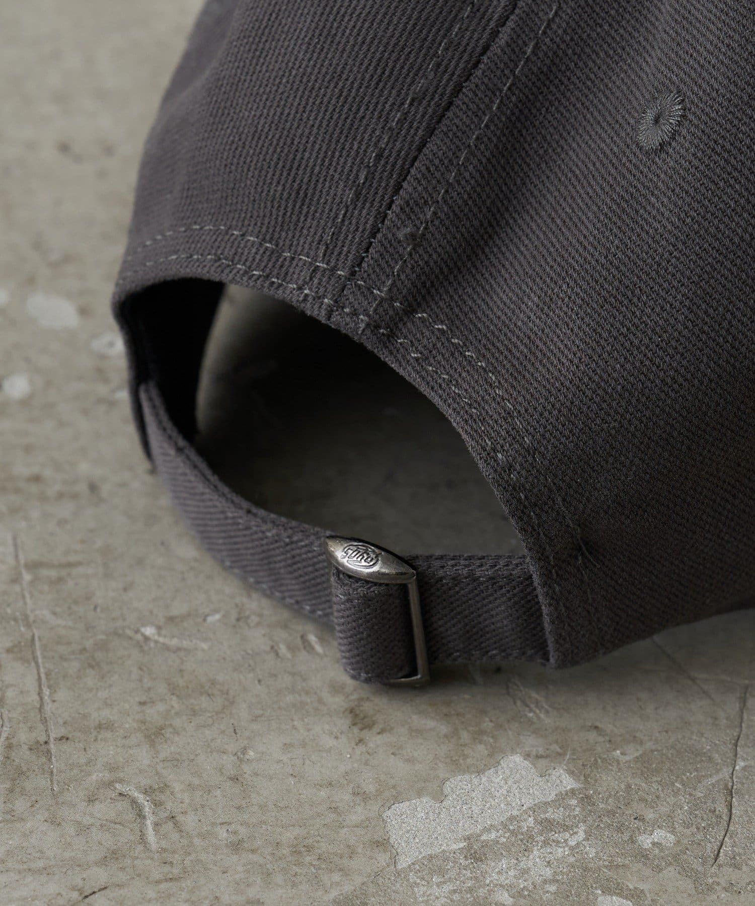 RAY CASSIN(レイカズン) ロゴ入りキャップ