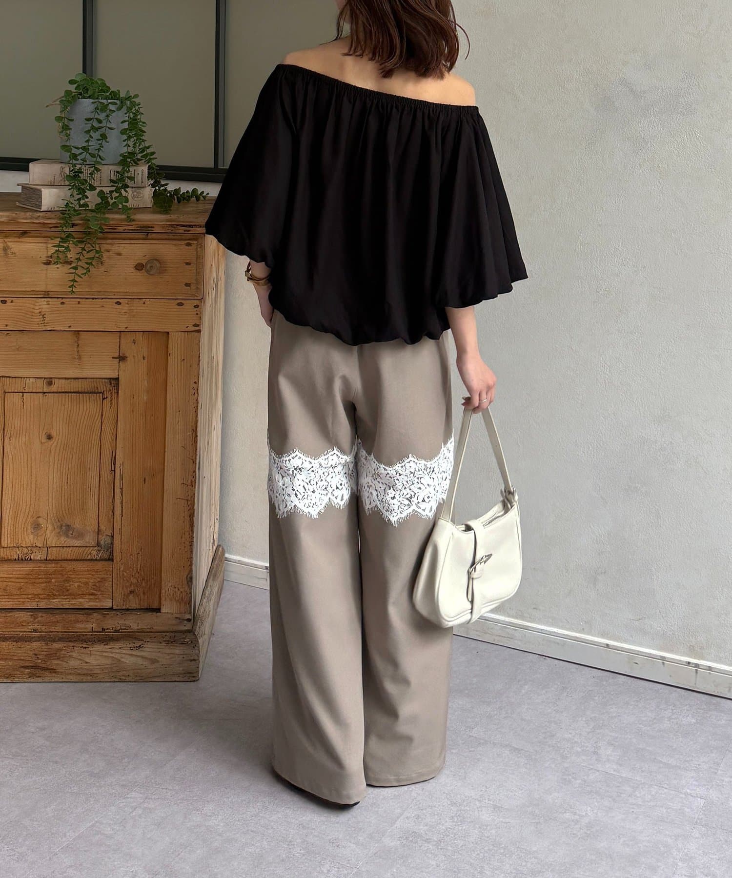 Thevon.(ゼヴォン) ボートネックバルーンブラウス