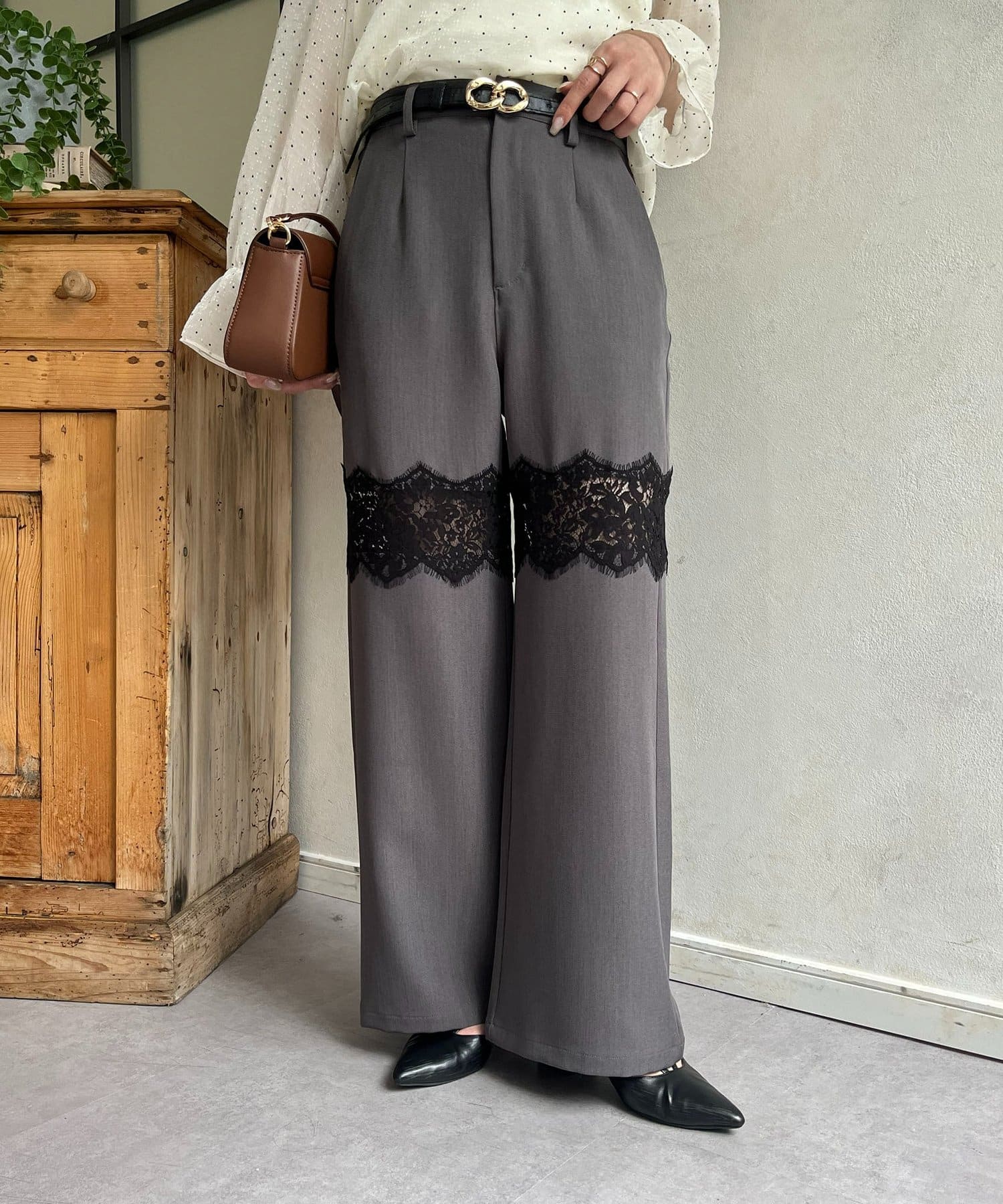 Thevon.(ゼヴォン) レース切替スラックス