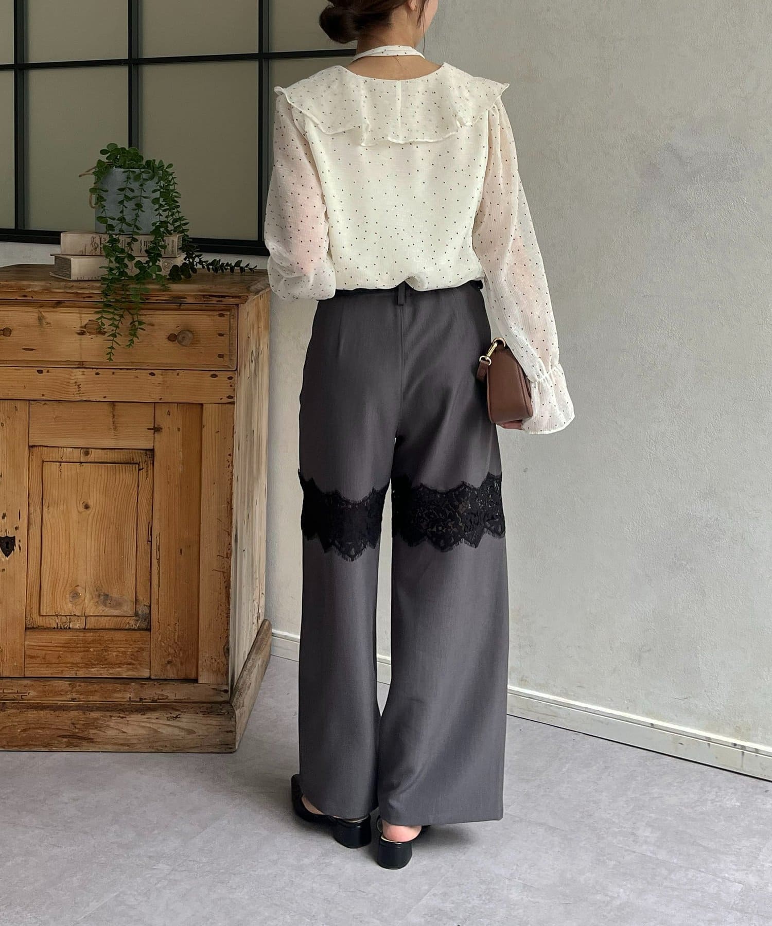 Thevon.(ゼヴォン) レース切替スラックス