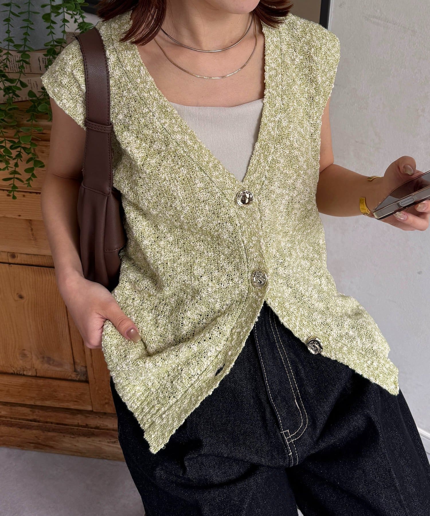 Thevon.(ゼヴォン) MIXニュアンスボタンノースリニット