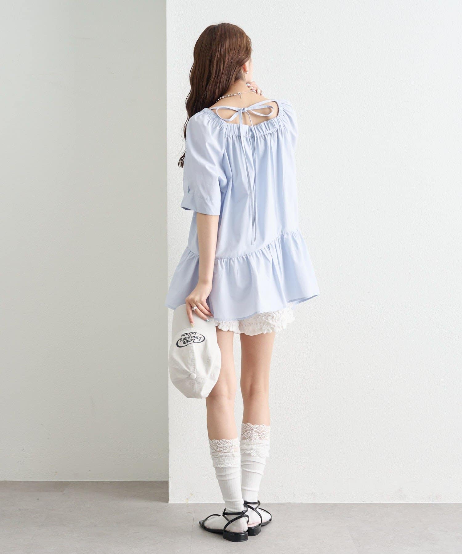 mystic(ミスティック) ウェーブヘムブラウス