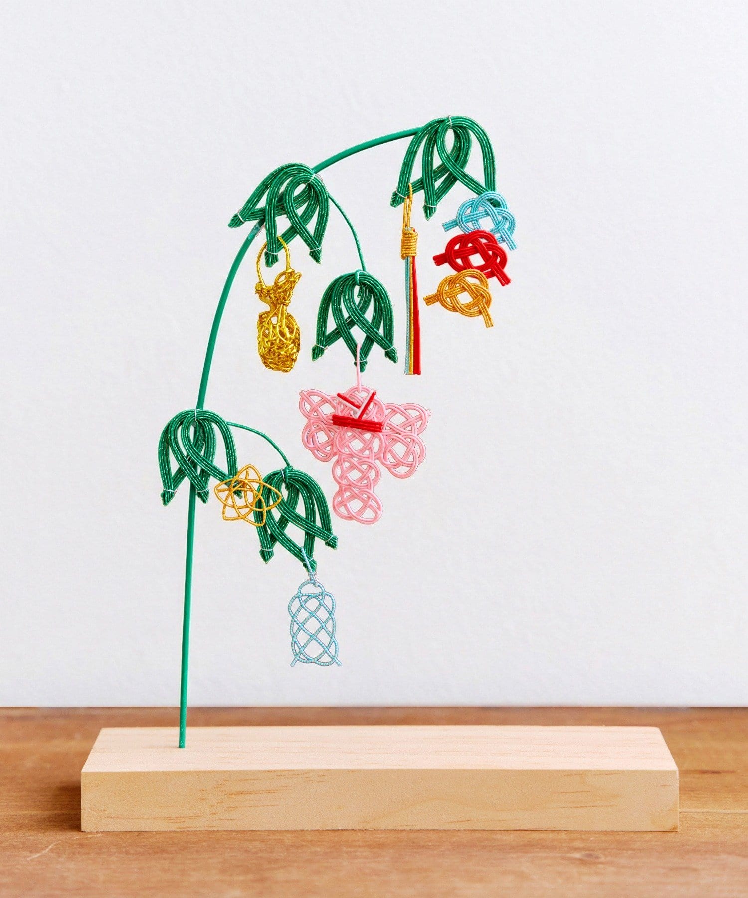 HAPPYBIRTHDAYタペストリー