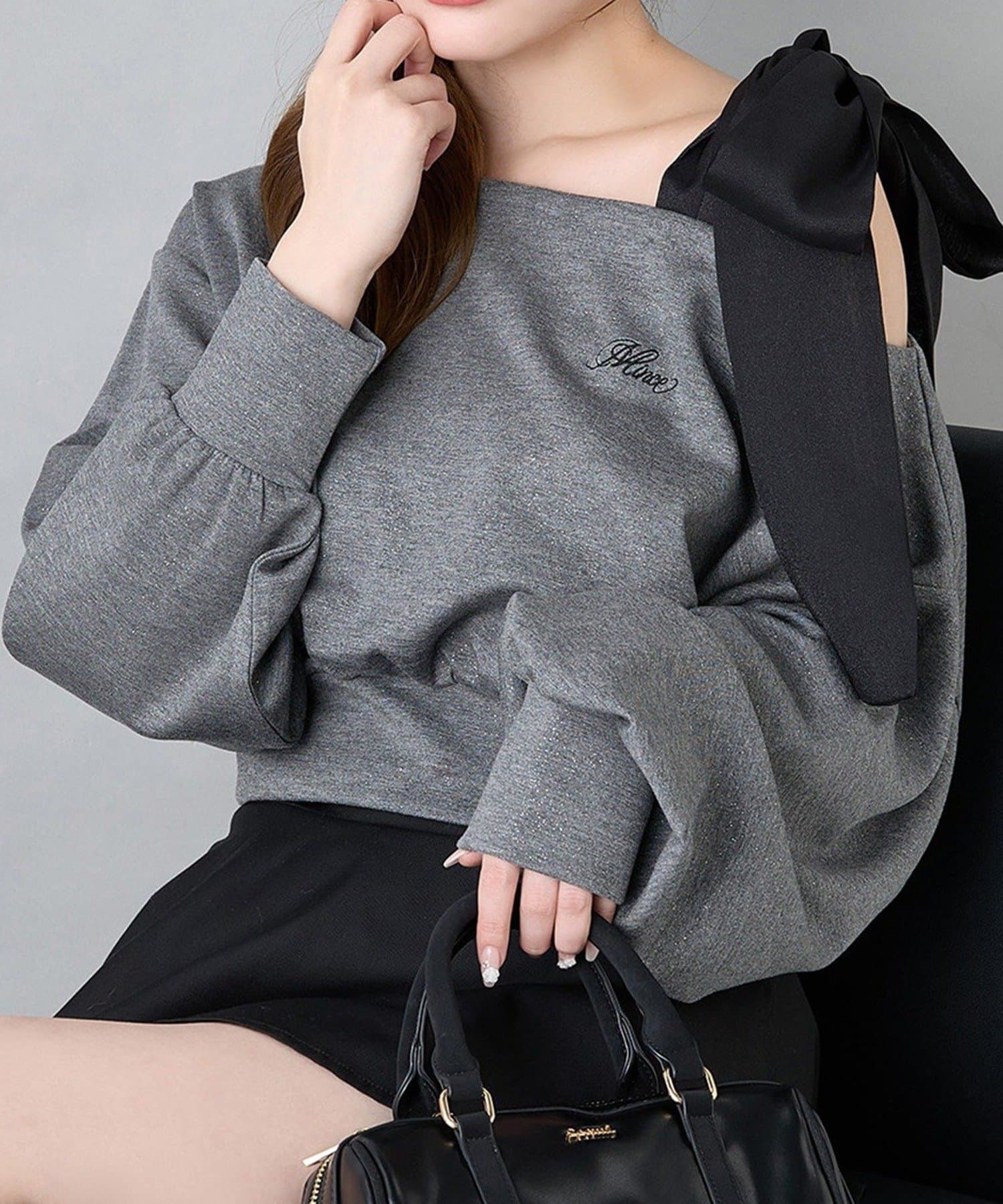 NICE CLAUP / OLIVE des OLIVE OUTLET(ナイスクラップ  / オリーブ デ オリーブ アウトレット) 【one after another】肩リボントップス