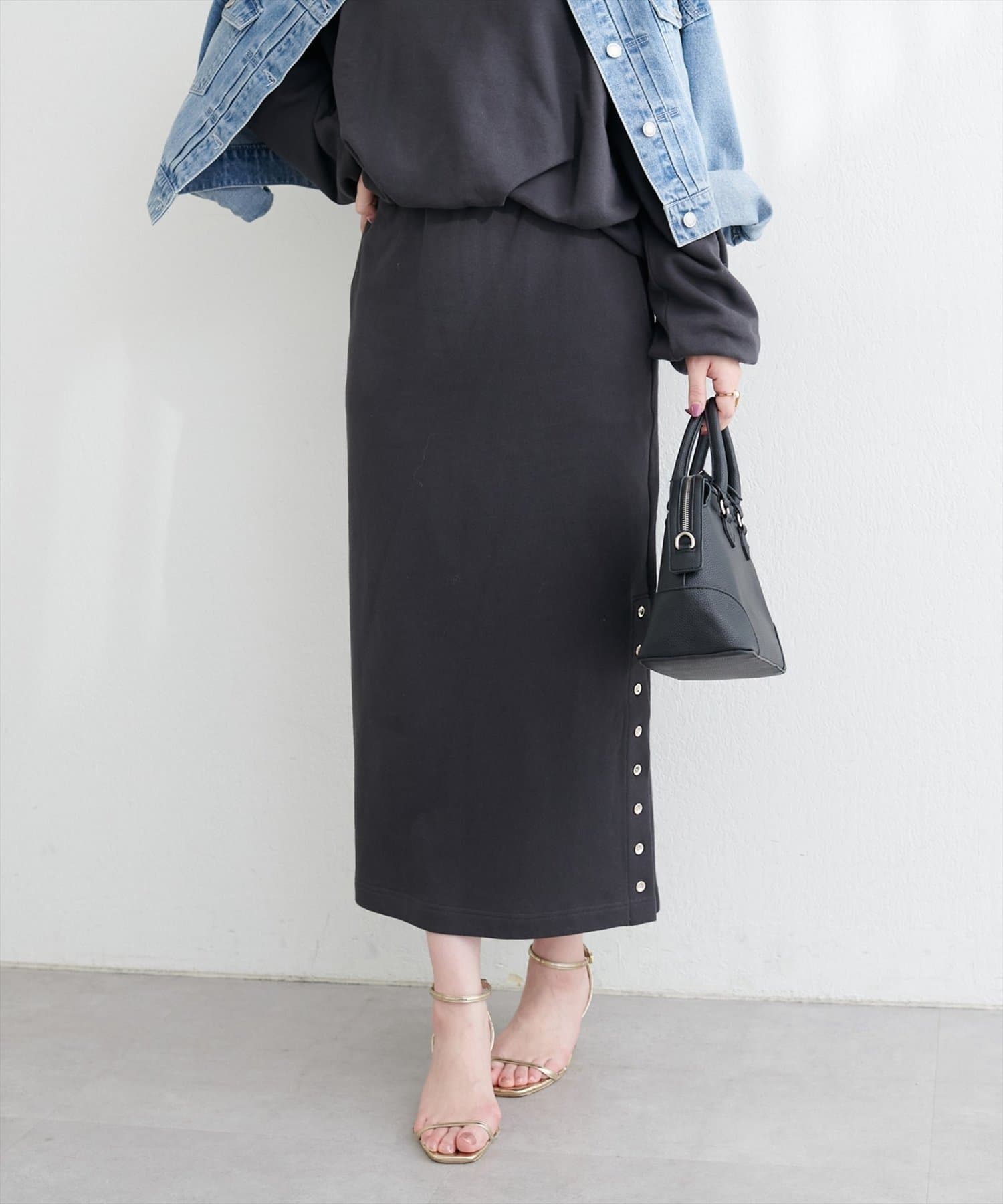 NICE CLAUP / OLIVE des OLIVE OUTLET(ナイスクラップ  / オリーブ デ オリーブ アウトレット) 【natural couture】スリット釦ナロースカート