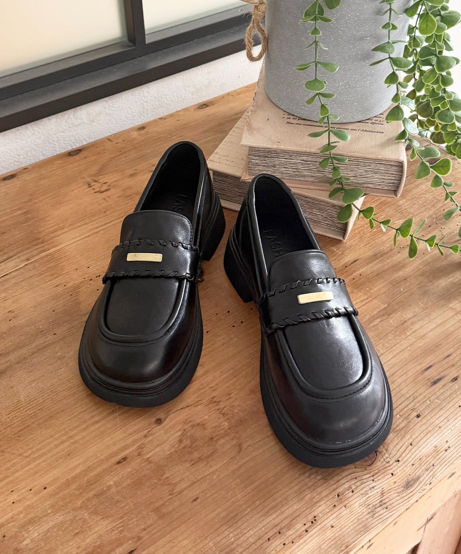 CPCM(シーピーシーエム) ステッチ厚底ローファー