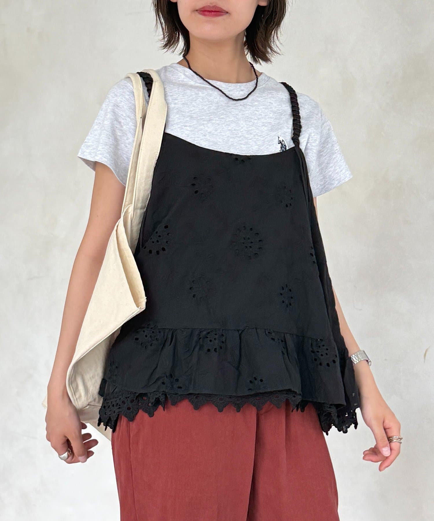 CPCM(シーピーシーエム) コード編み刺繍レースキャミ