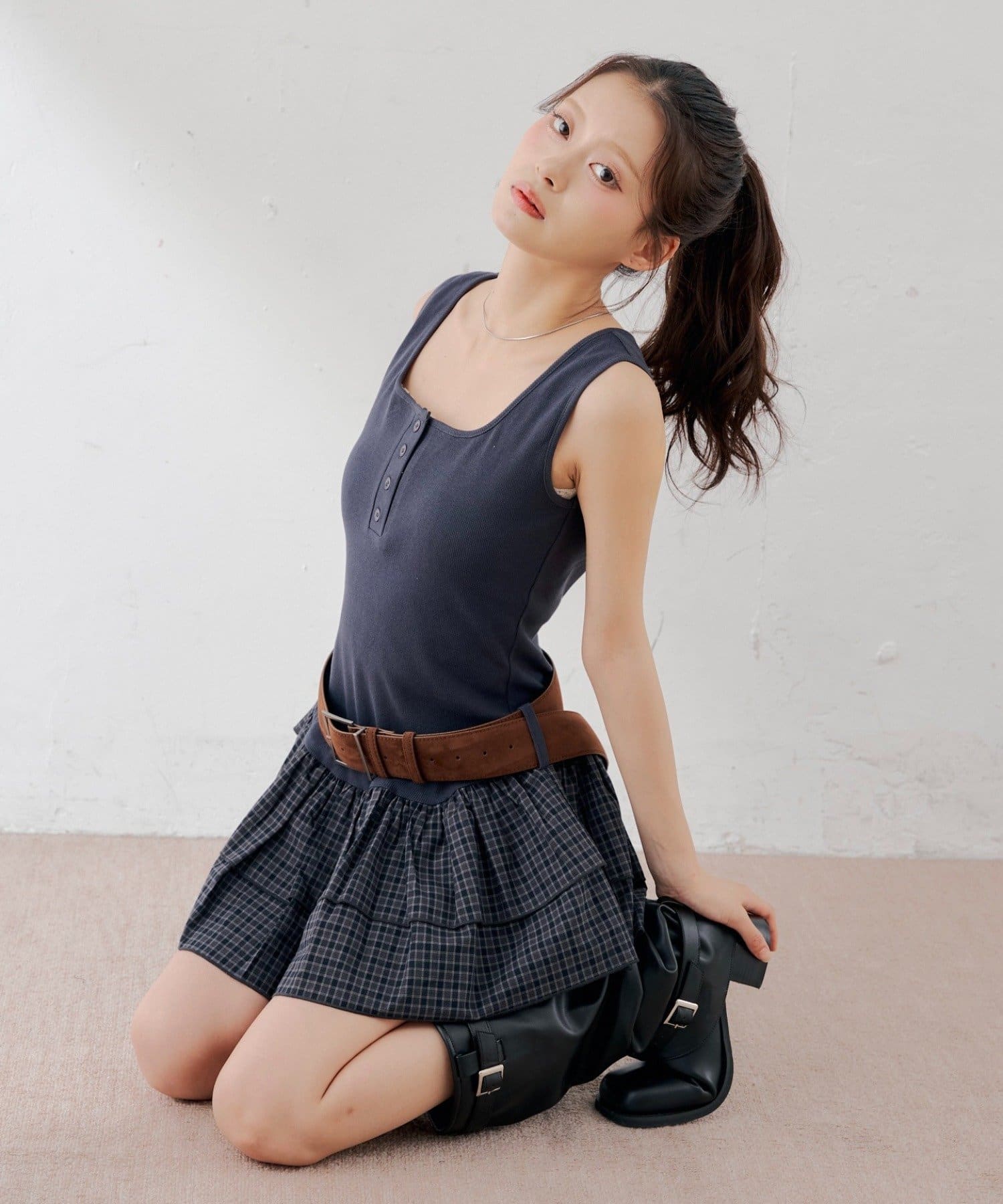 Chico(チコ) ベルト付ティアードミニワンピース