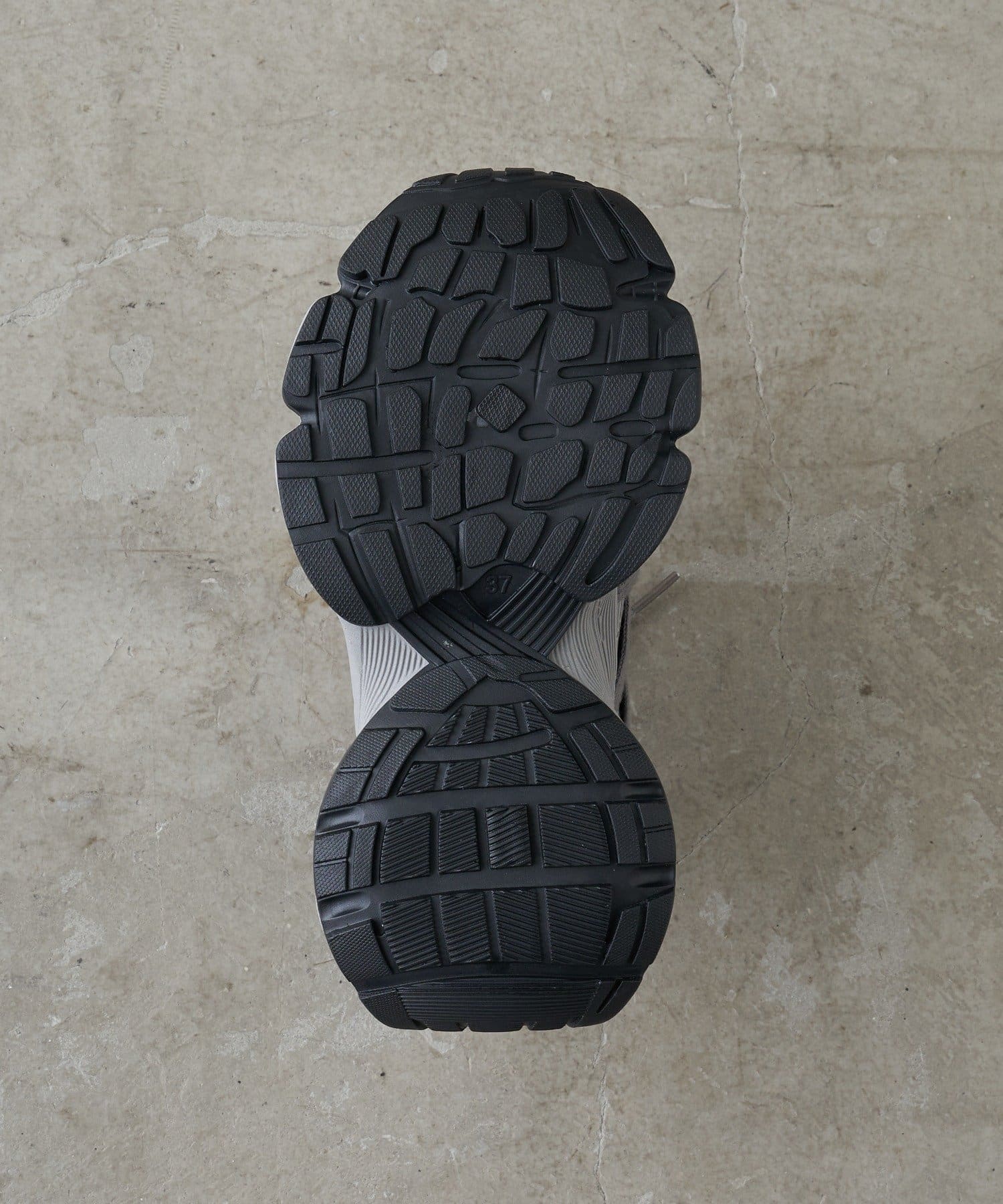 RAY CASSIN(レイカズン) ダブル紐スニーカー