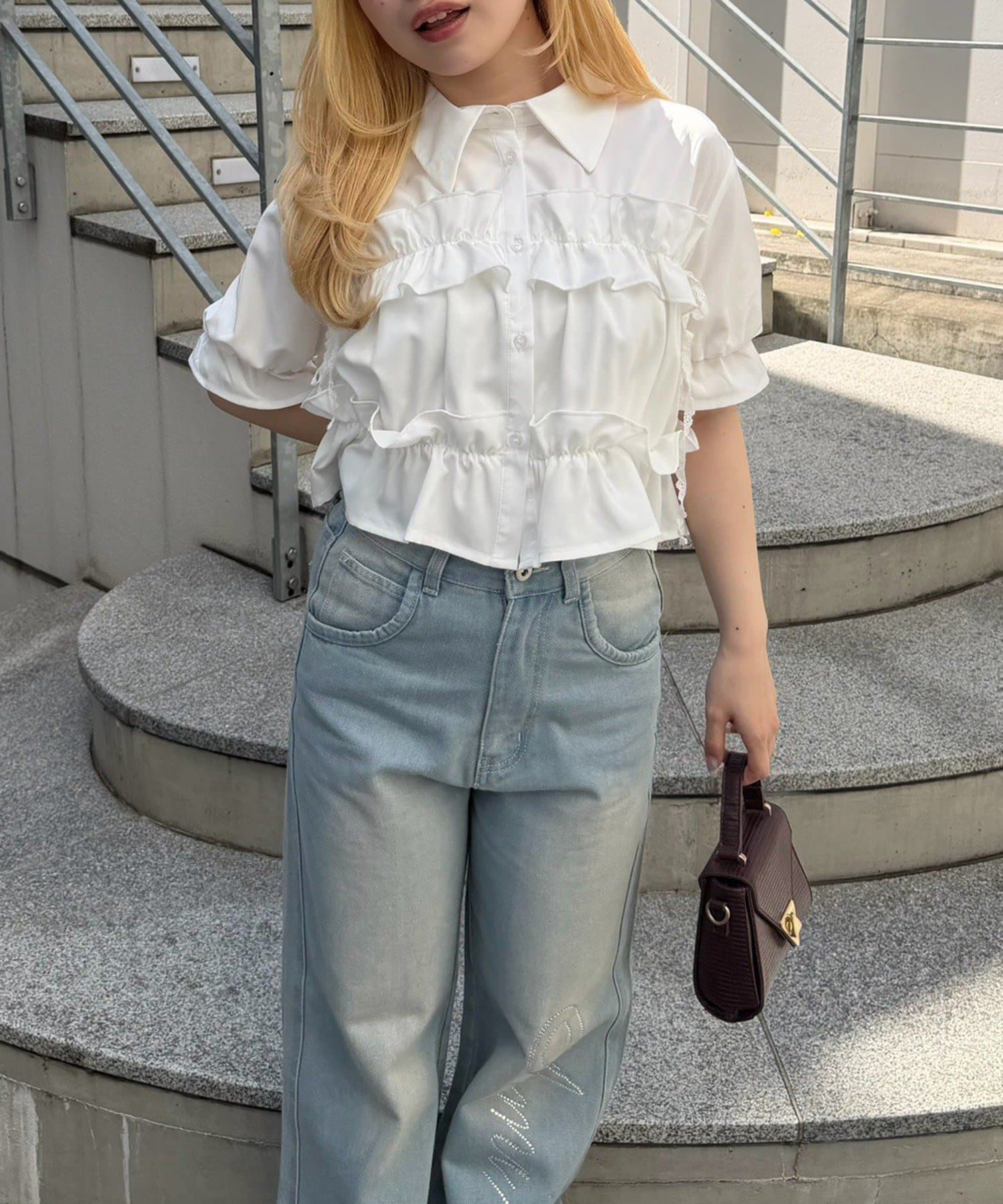 NICE CLAUP / OLIVE des OLIVE OUTLET(ナイスクラップ  / オリーブ デ オリーブ アウトレット) 【continuer】フリフリフリル短丈ブラウス