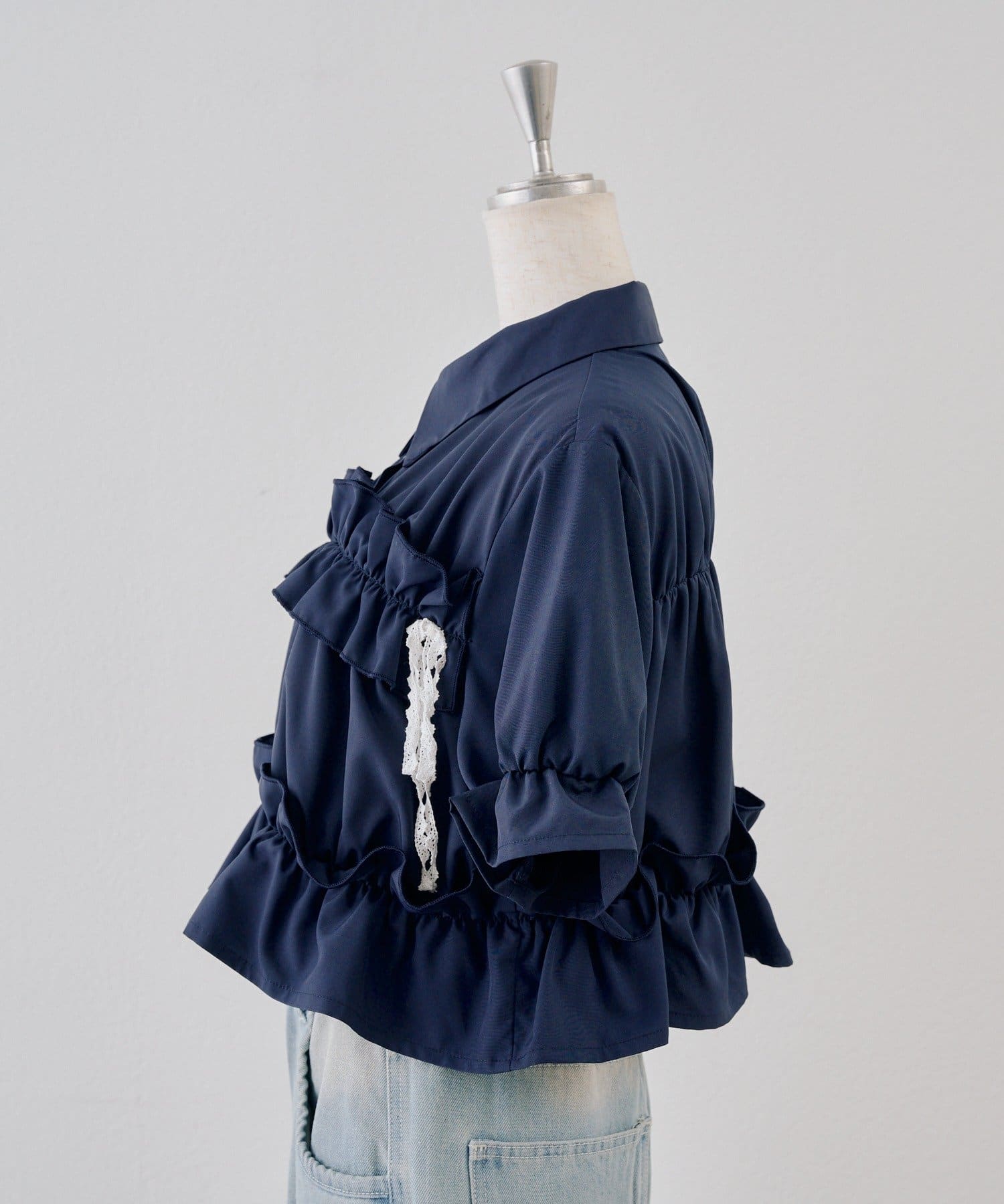 NICE CLAUP / OLIVE des OLIVE OUTLET(ナイスクラップ  / オリーブ デ オリーブ アウトレット) 【continuer】フリフリフリル短丈ブラウス