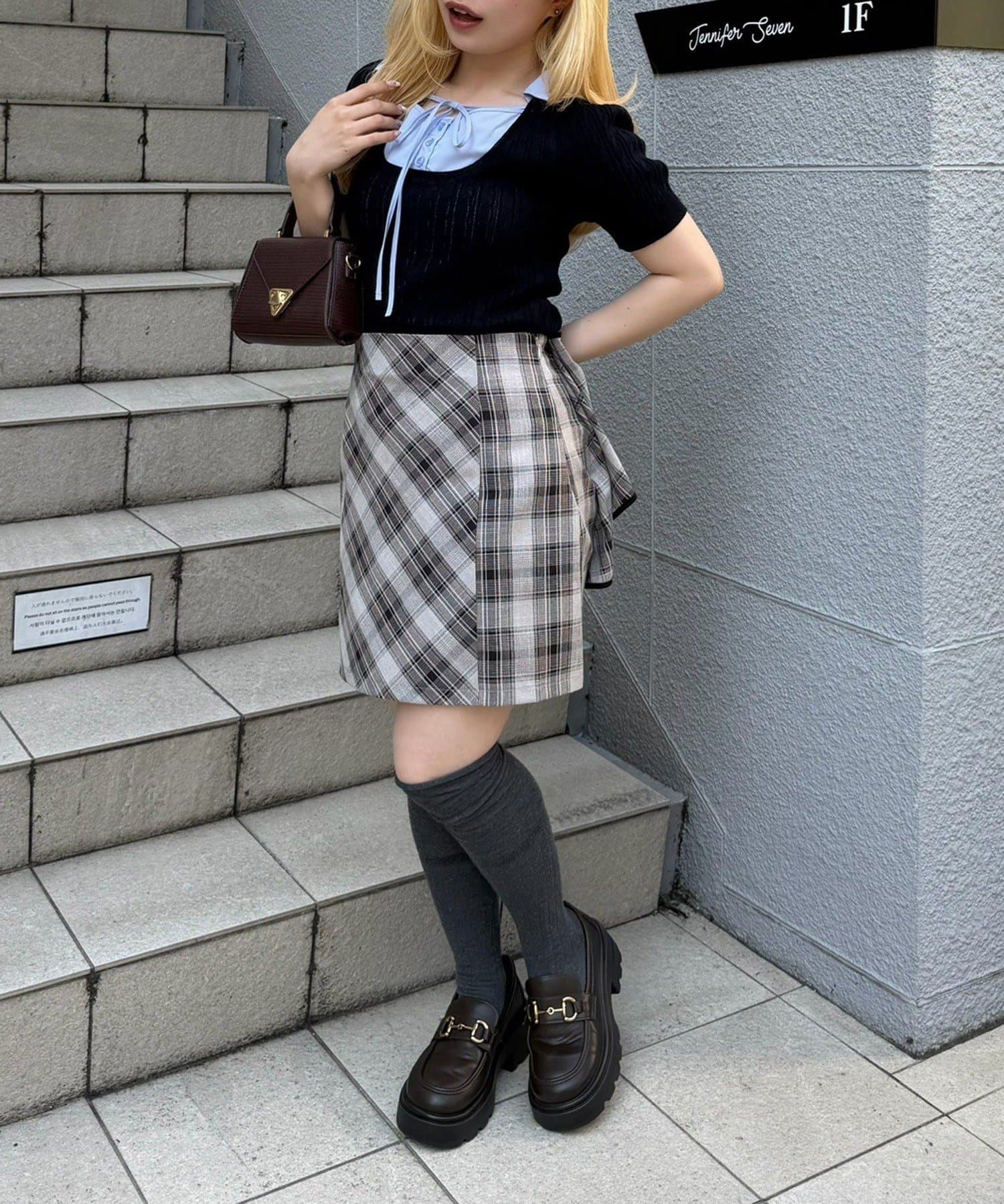 NICE CLAUP / OLIVE des OLIVE OUTLET(ナイスクラップ  / オリーブ デ オリーブ アウトレット) 【continuer】一枚でトレンド感満載、ケーブルドッキングニット