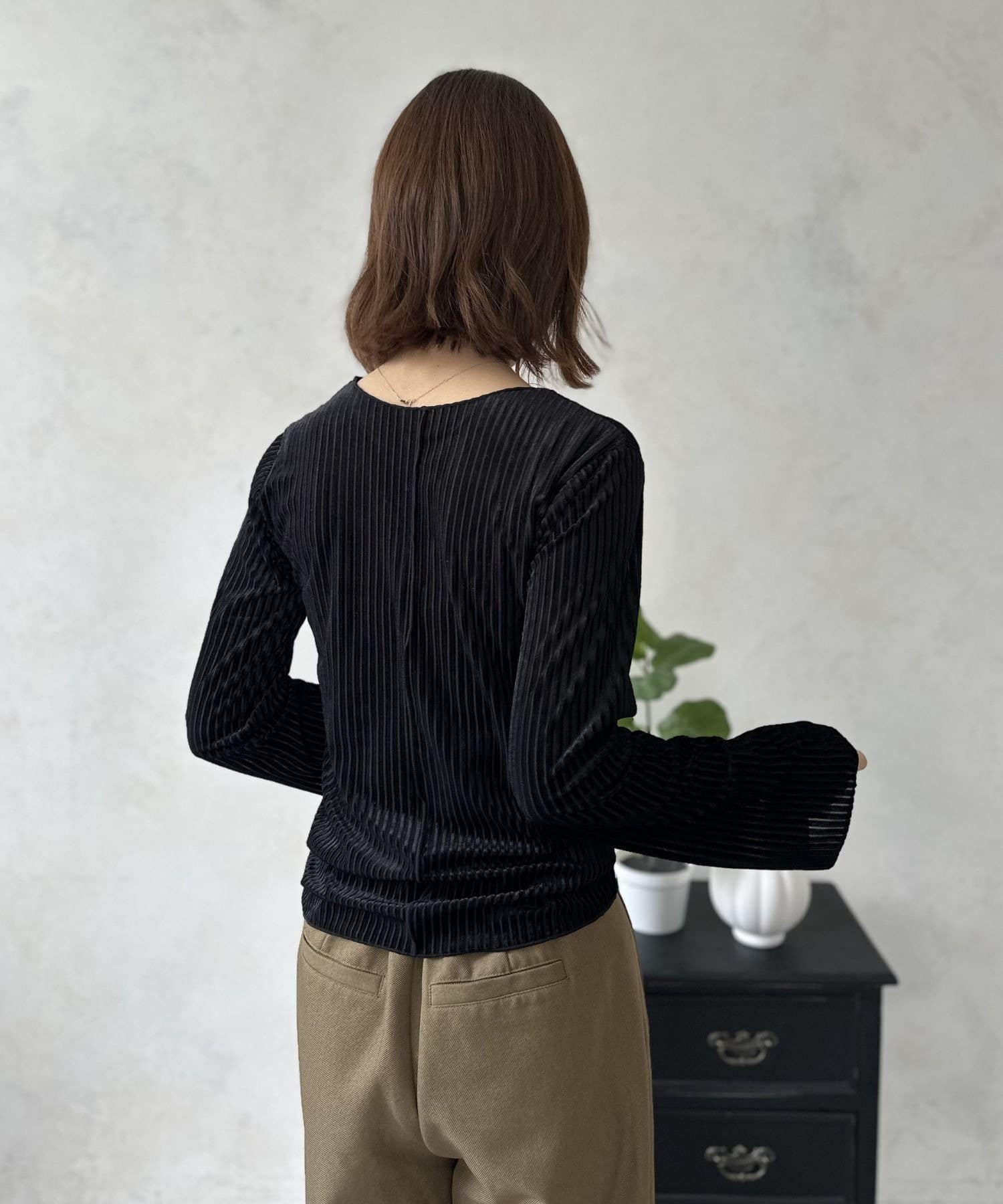 LOCUST(ローカスト) 【前後2way】クルーネックメロウトップス