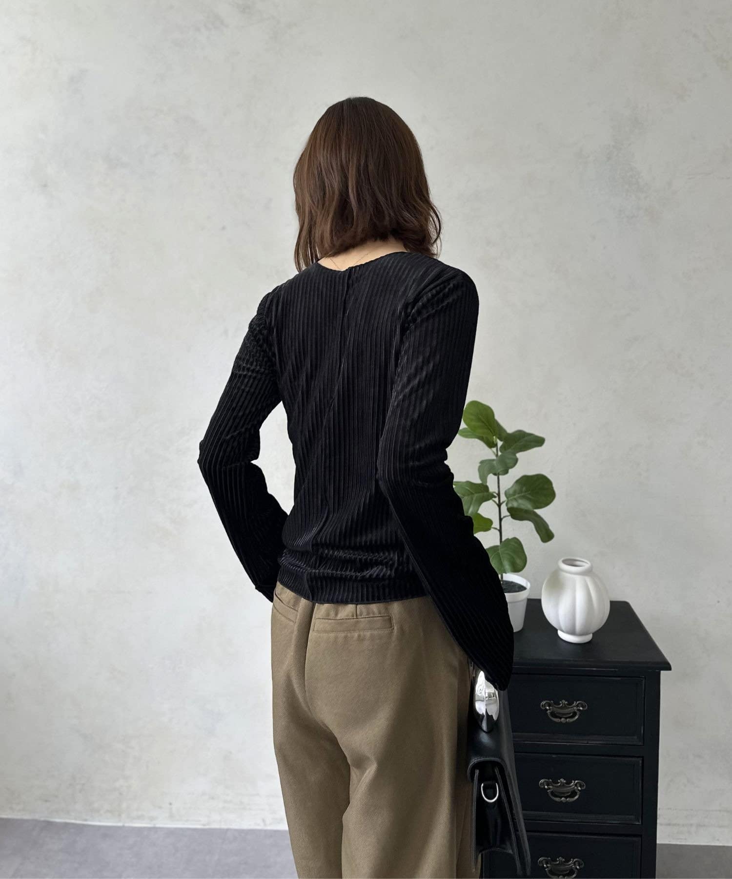 LOCUST(ローカスト) 【前後2way】クルーネックメロウトップス