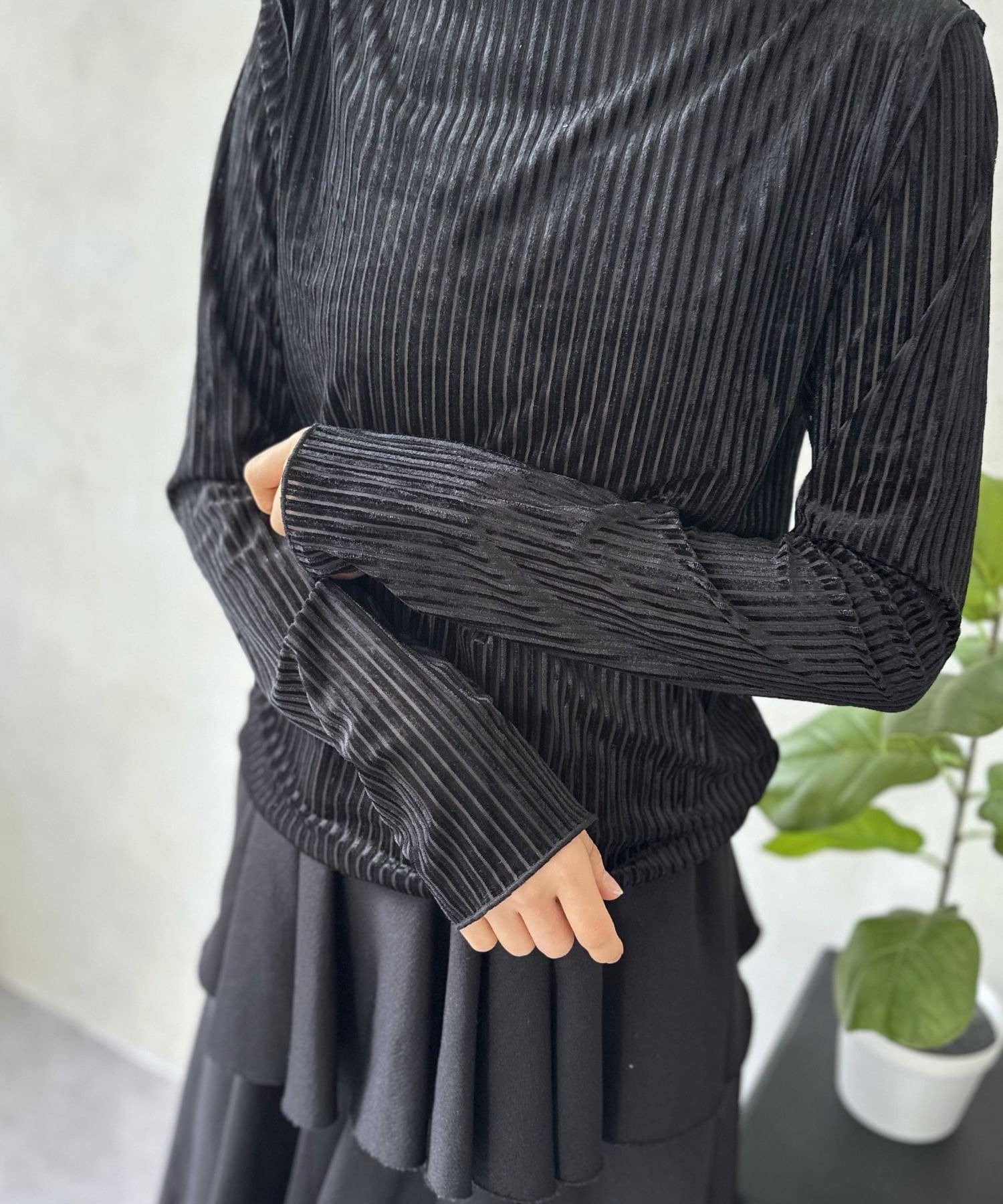 LOCUST(ローカスト) 【前後2WAY】メロートップス