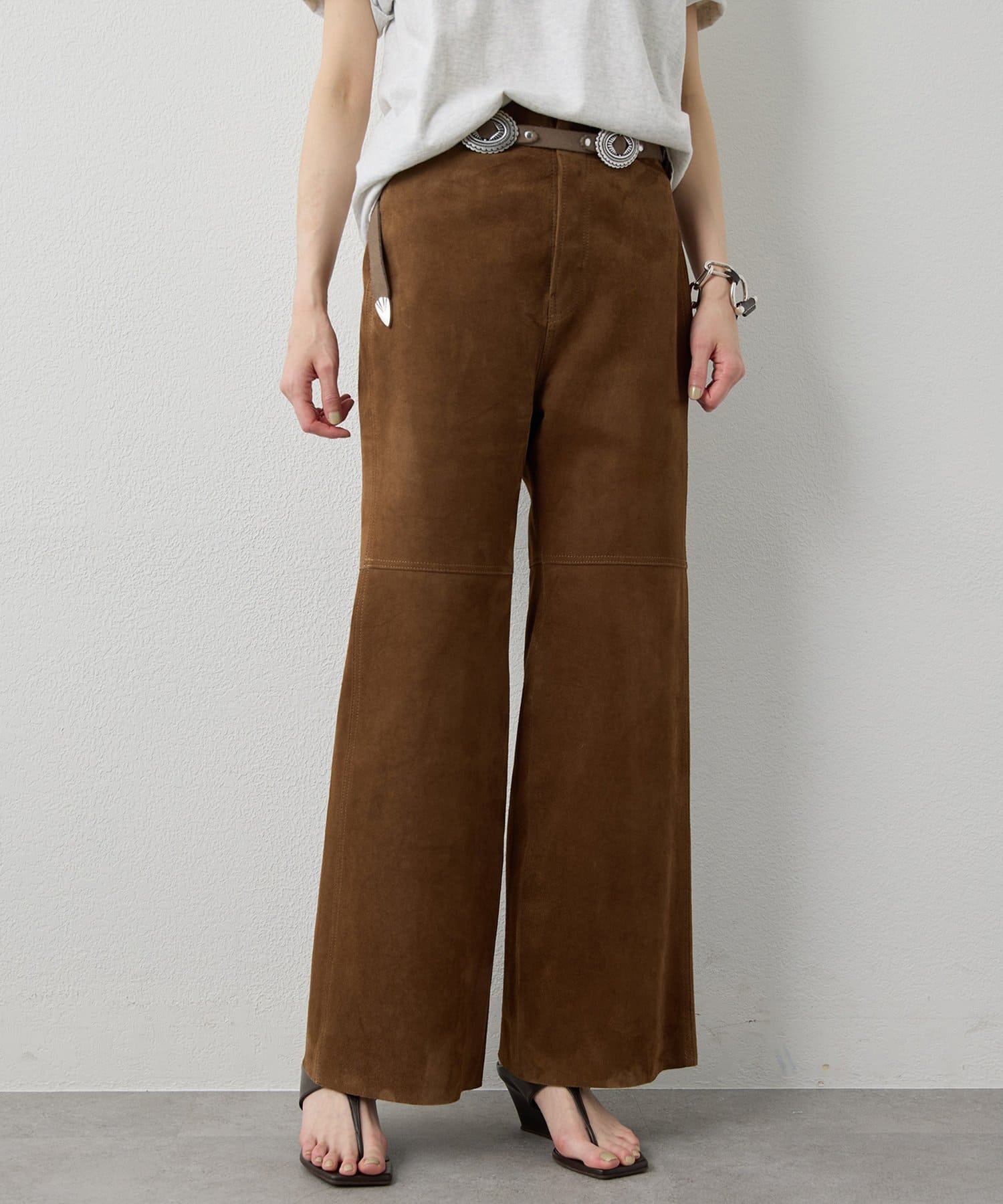 Whim Gazette(ウィム ガゼット) ゴートスエードパンツ