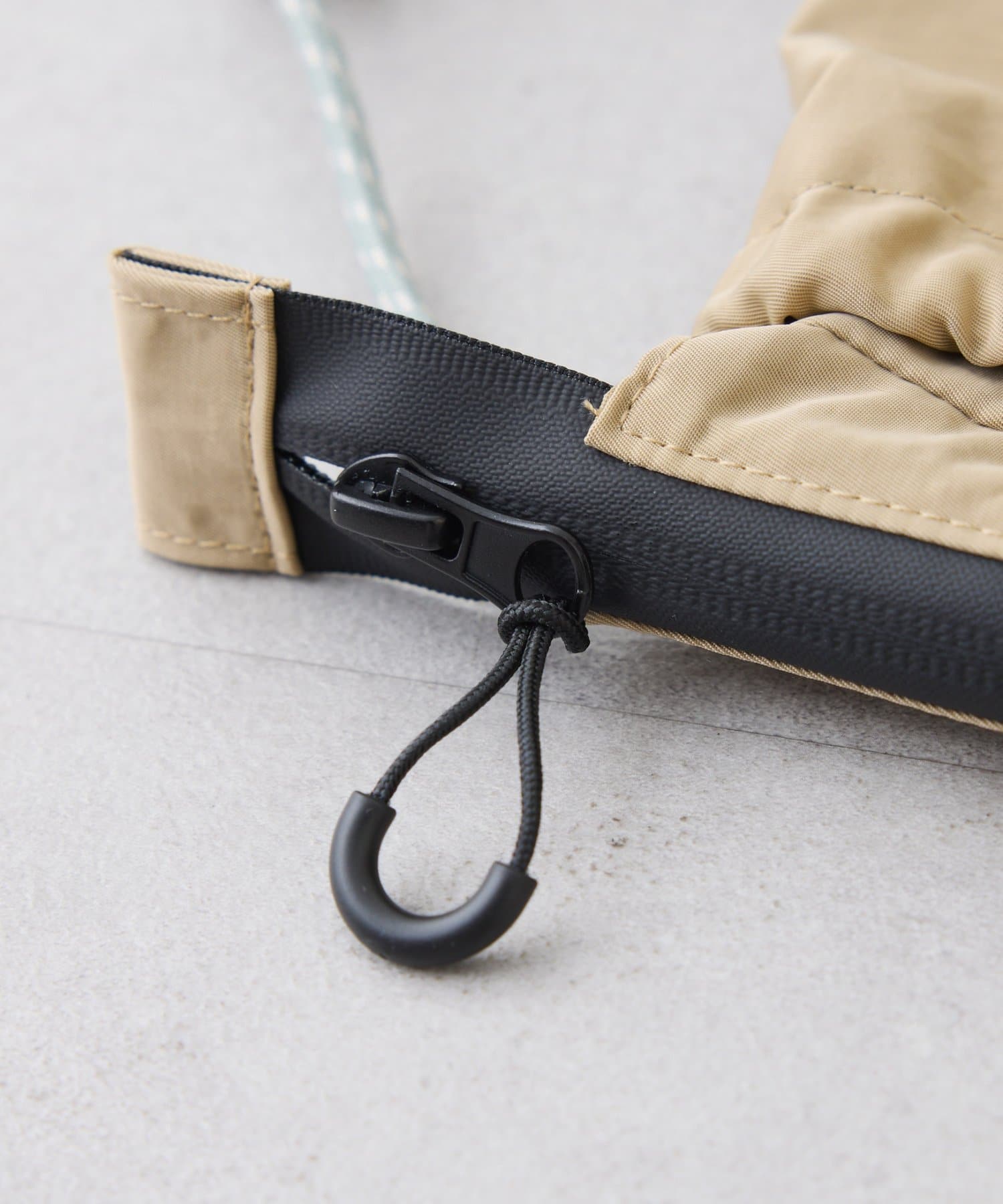 CIAOPANIC TYPY(チャオパニックティピー) 【UNISEX】【FOX別注】スクエアナイロンサコッシュ