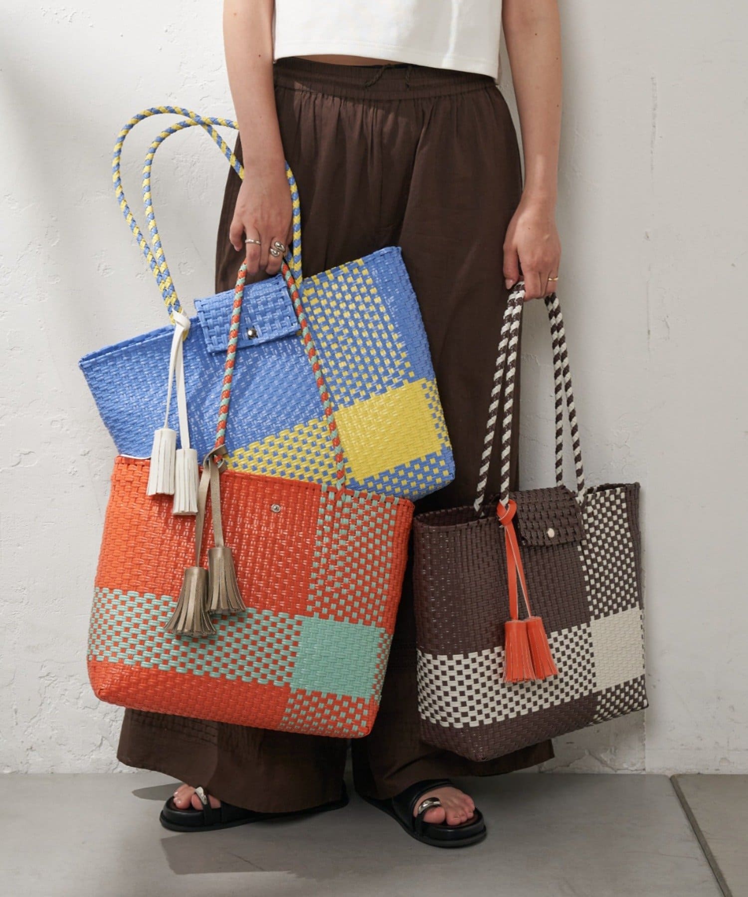 CIAOPANIC TYPY(チャオパニックティピー) :【大容量／軽量】フラップ付き柔らかメルカドバッグ