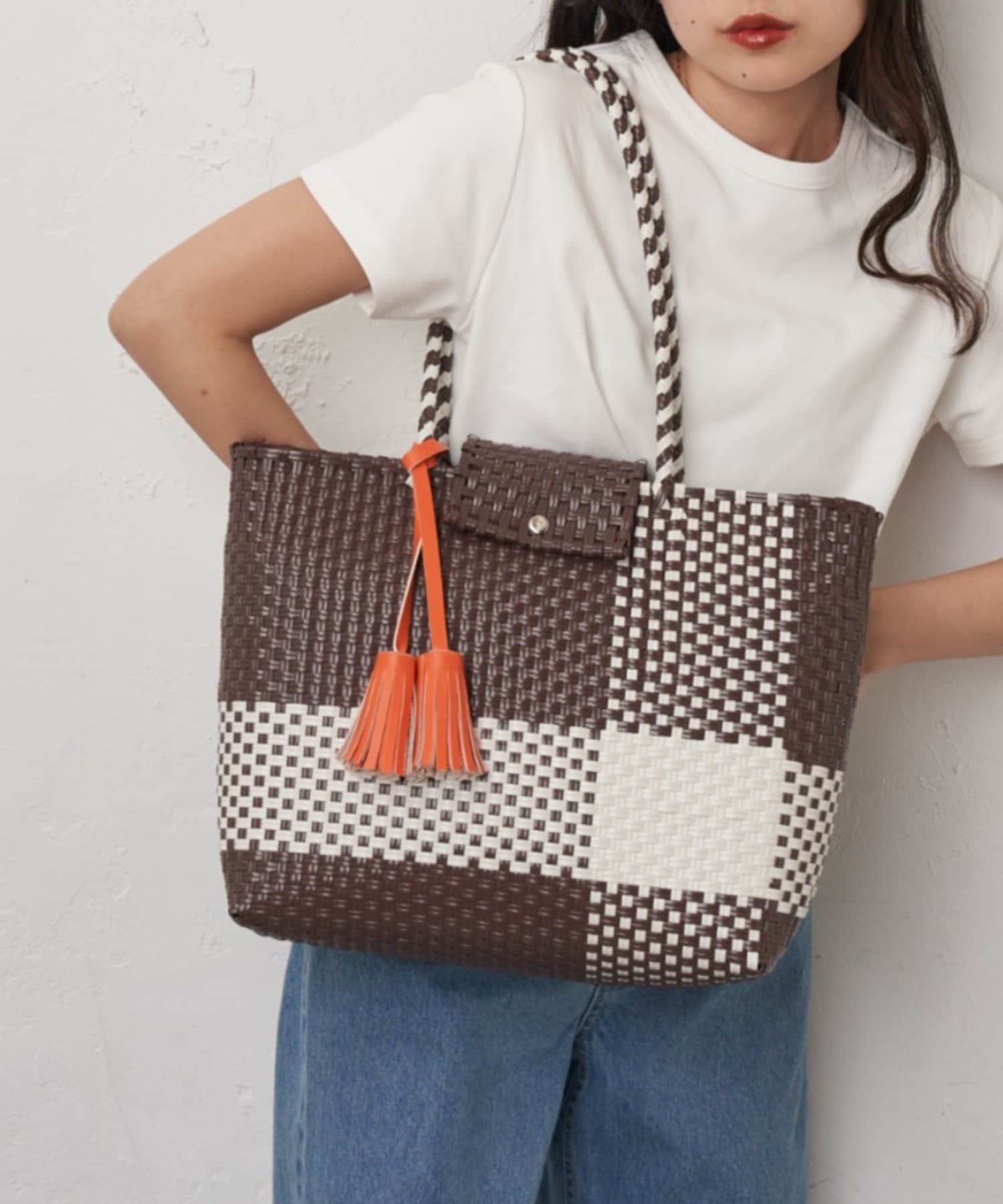 CIAOPANIC TYPY(チャオパニックティピー) :【大容量／軽量】フラップ付き柔らかメルカドバッグ