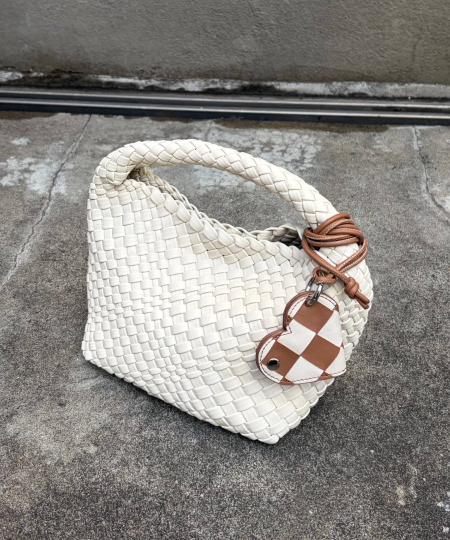 CIAOPANIC TYPY(チャオパニックティピー) :キーホルダー付き2WAYレザーメッシュバッグ