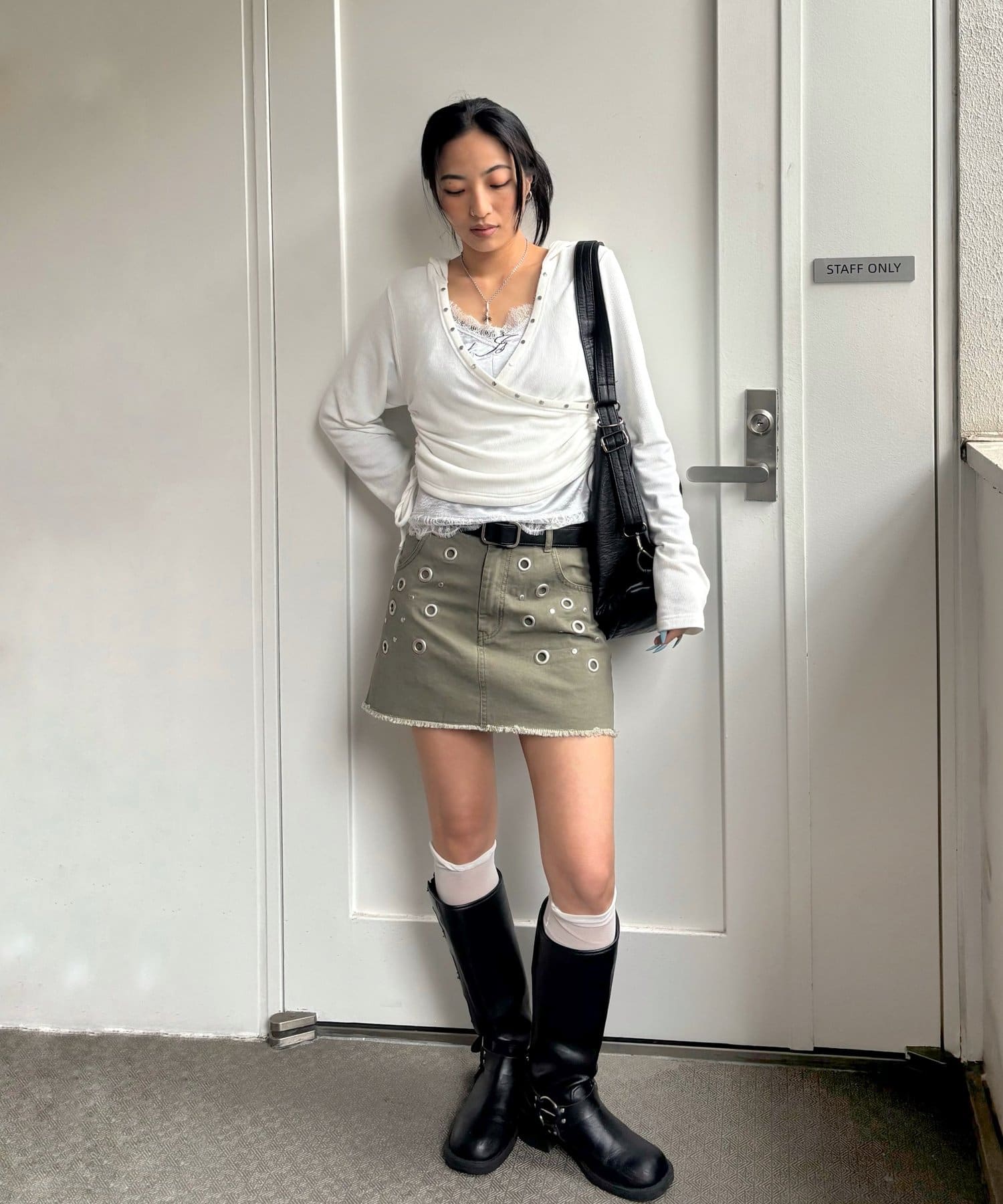 OUTLET(アウトレット) 【WHO'S WHO gallery】硫化ツイルアイレットミニスカート