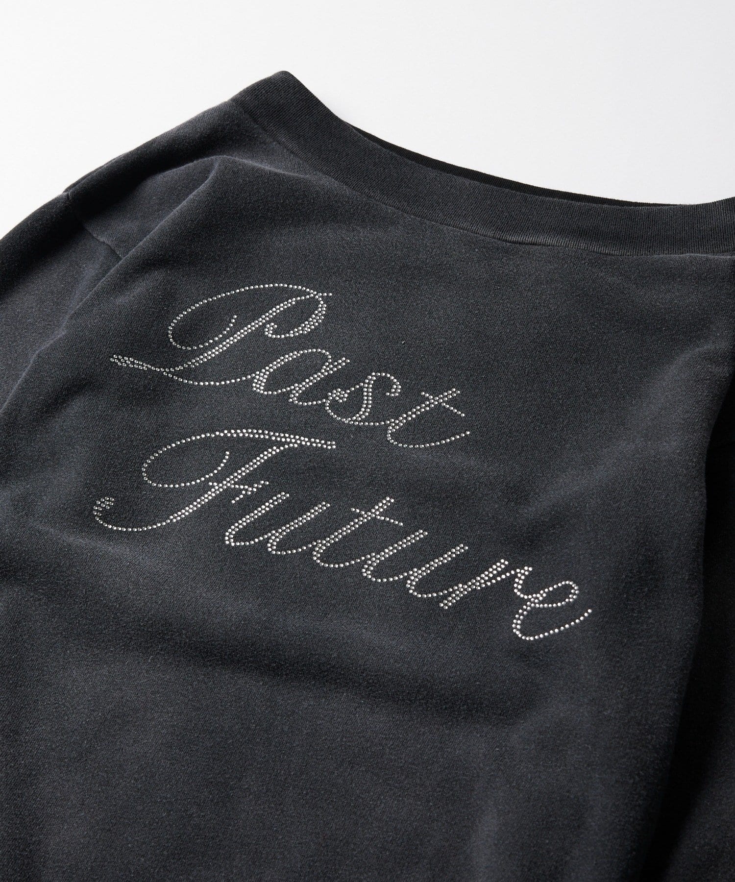 OUTLET(アウトレット) 【WHO'S WHO gallery】ラインストーンロゴオフショルスウェット