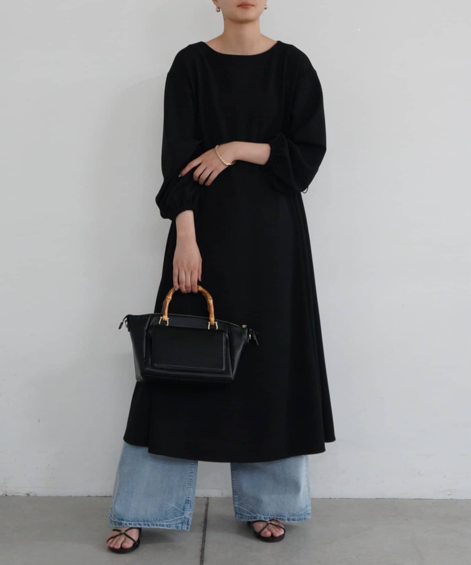 OUTLET(アウトレット) 【Loungedress】シャーリングワンピース