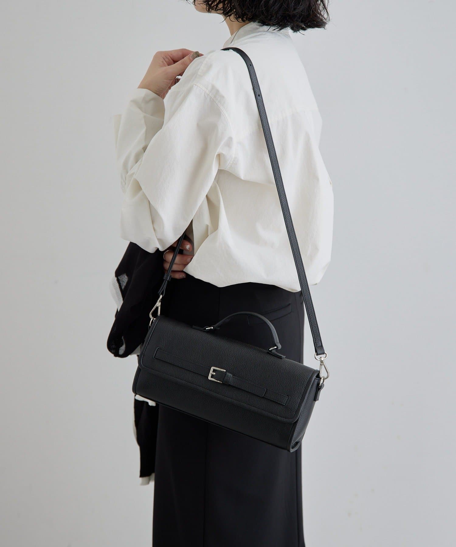 OUTLET(アウトレット) 【ear PAPILLONNER】ベルトフラップショルダーバッグ