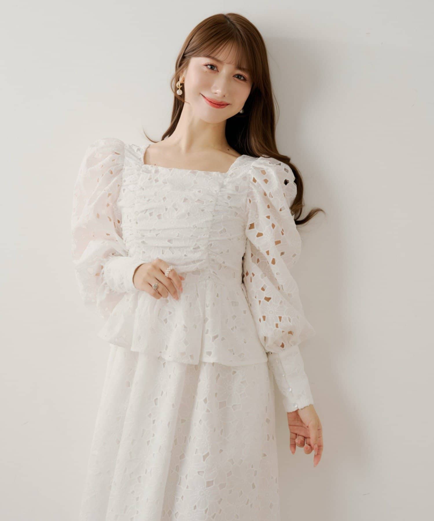 OUTLET(アウトレット) 【Chico】パワショルレースペプラムワンピース