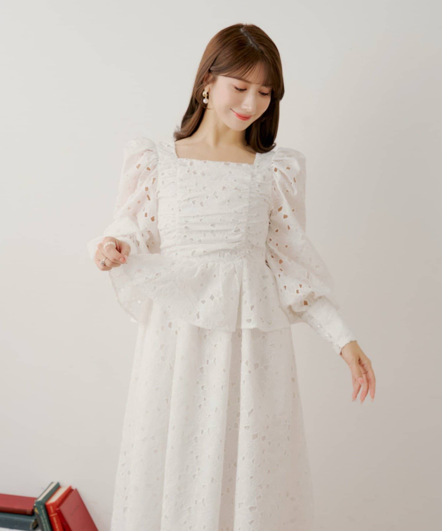 OUTLET(アウトレット) 【Chico】パワショルレースペプラムワンピース