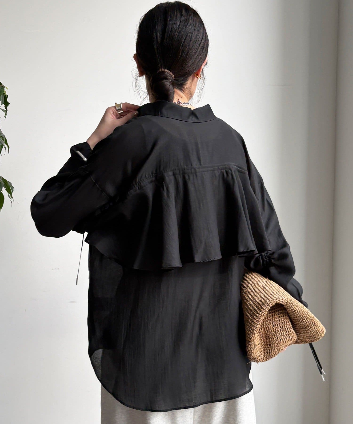 OUTLET(アウトレット) 【DouDou】シアーバックフリルブラウス