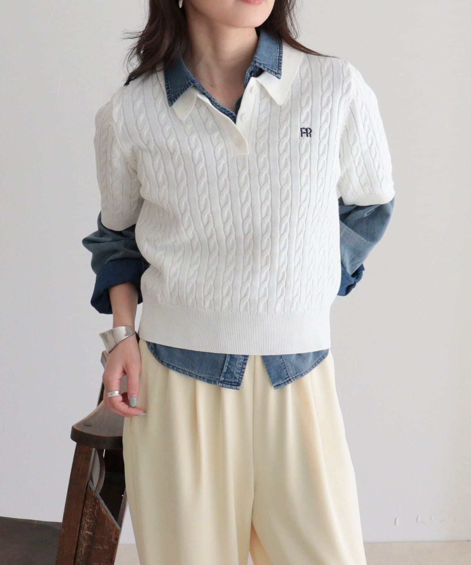 FREDY & GLOSTER(フレディ アンド グロスター) 【大人気シリーズの新型登場！】FR刺しゅうケーブル柄半袖ポロ衿プルオーバーニット