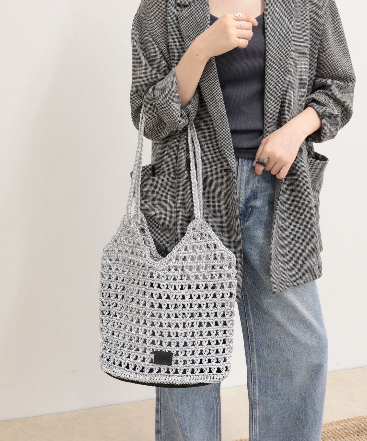 FREDY & GLOSTER(フレディ アンド グロスター) 手編みメタリックマクラメトートバッグ