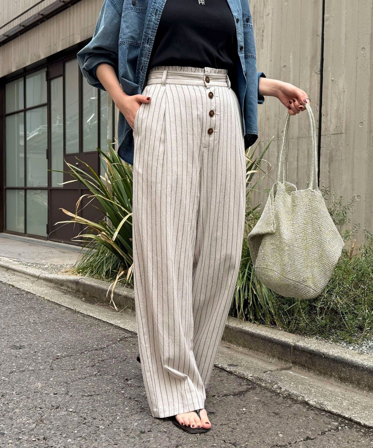 FREDY & GLOSTER(フレディ アンド グロスター) ストライプセミワイドタックパンツ