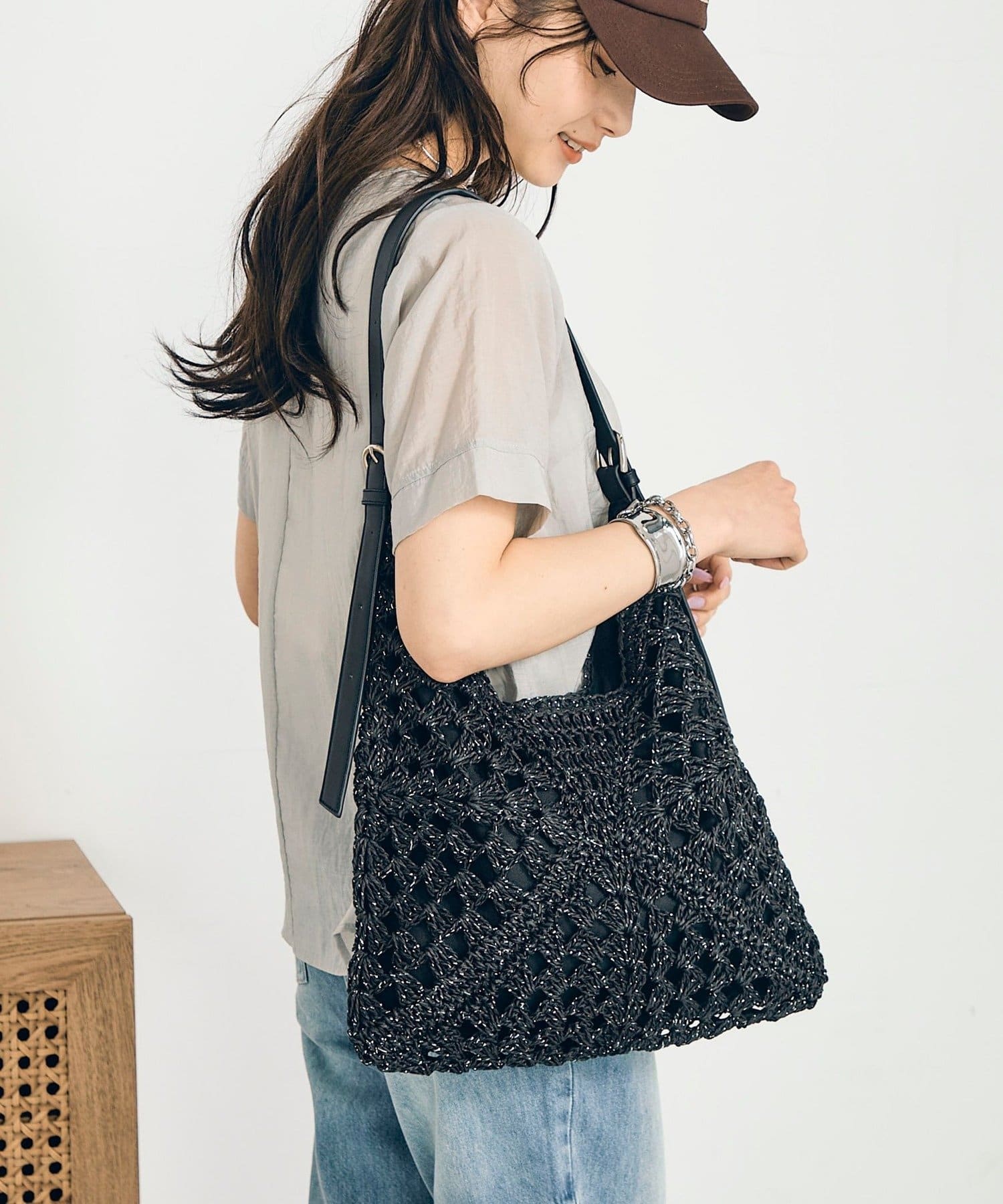 FREDY & GLOSTER(フレディ アンド グロスター) ラメ混透かし柄ワンショルバッグ