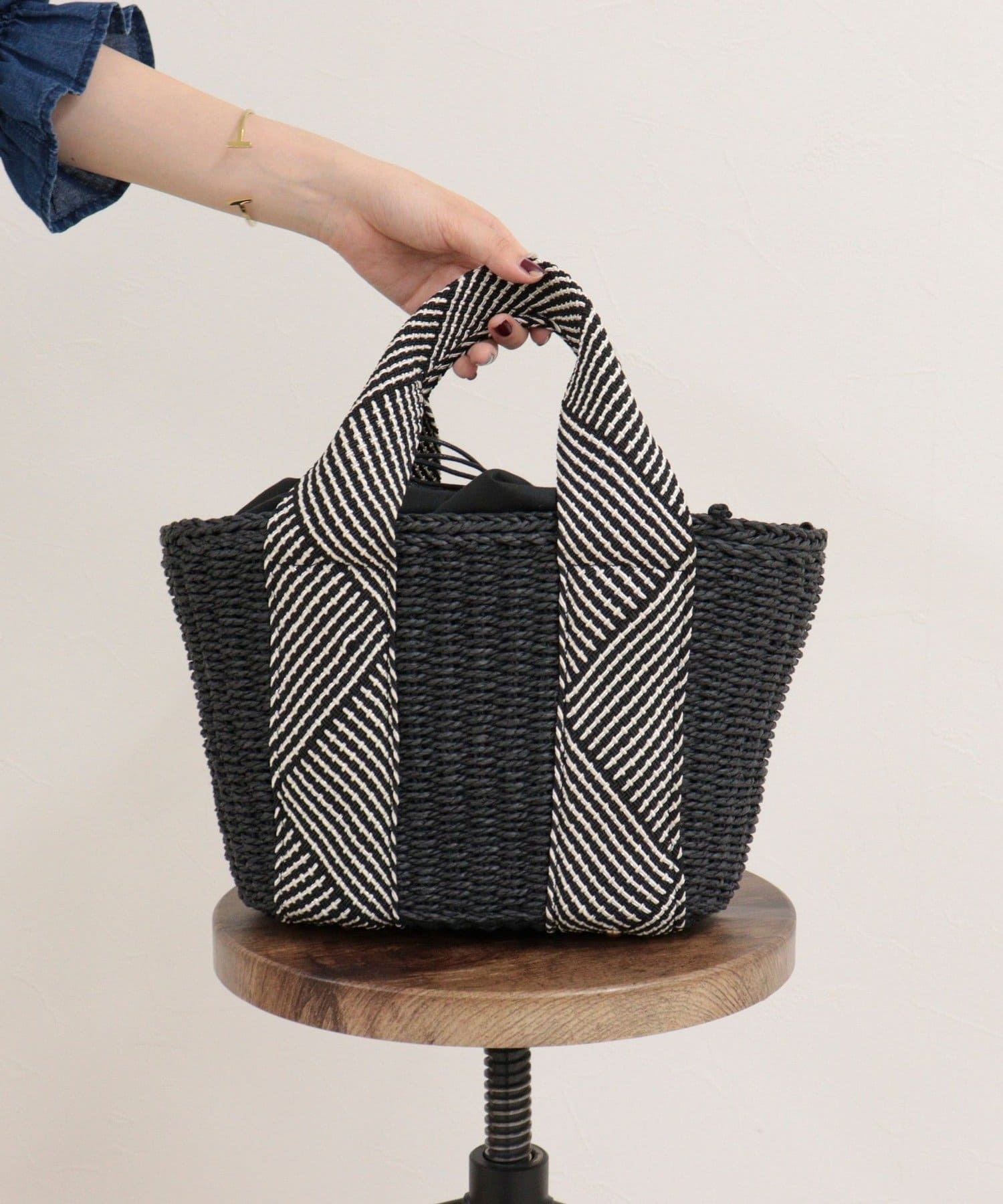 FREDY & GLOSTER(フレディ アンド グロスター) ラメテープハンドルカゴバッグ