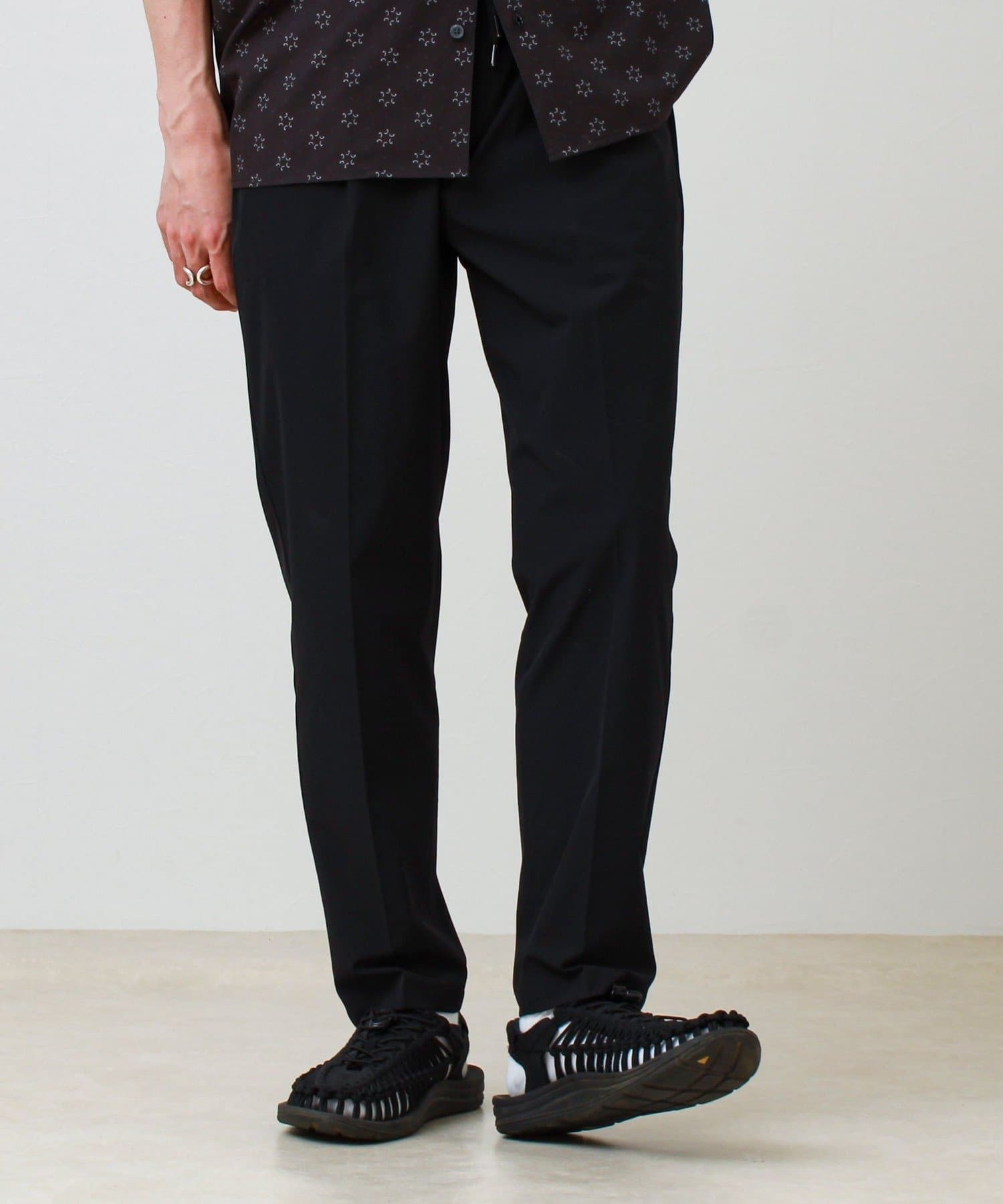 FREDY & GLOSTER(フレディ アンド グロスター) 【接触冷感/セットアップ着用可能】SoftCool イージーパンツ