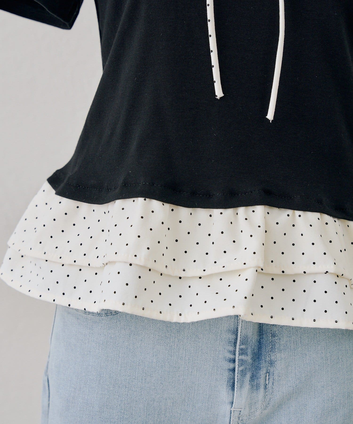 NICE CLAUP / OLIVE des OLIVE OUTLET(ナイスクラップ  / オリーブ デ オリーブ アウトレット) 【ANOTHER BRANCH】裾ドットフリルＴシャツ