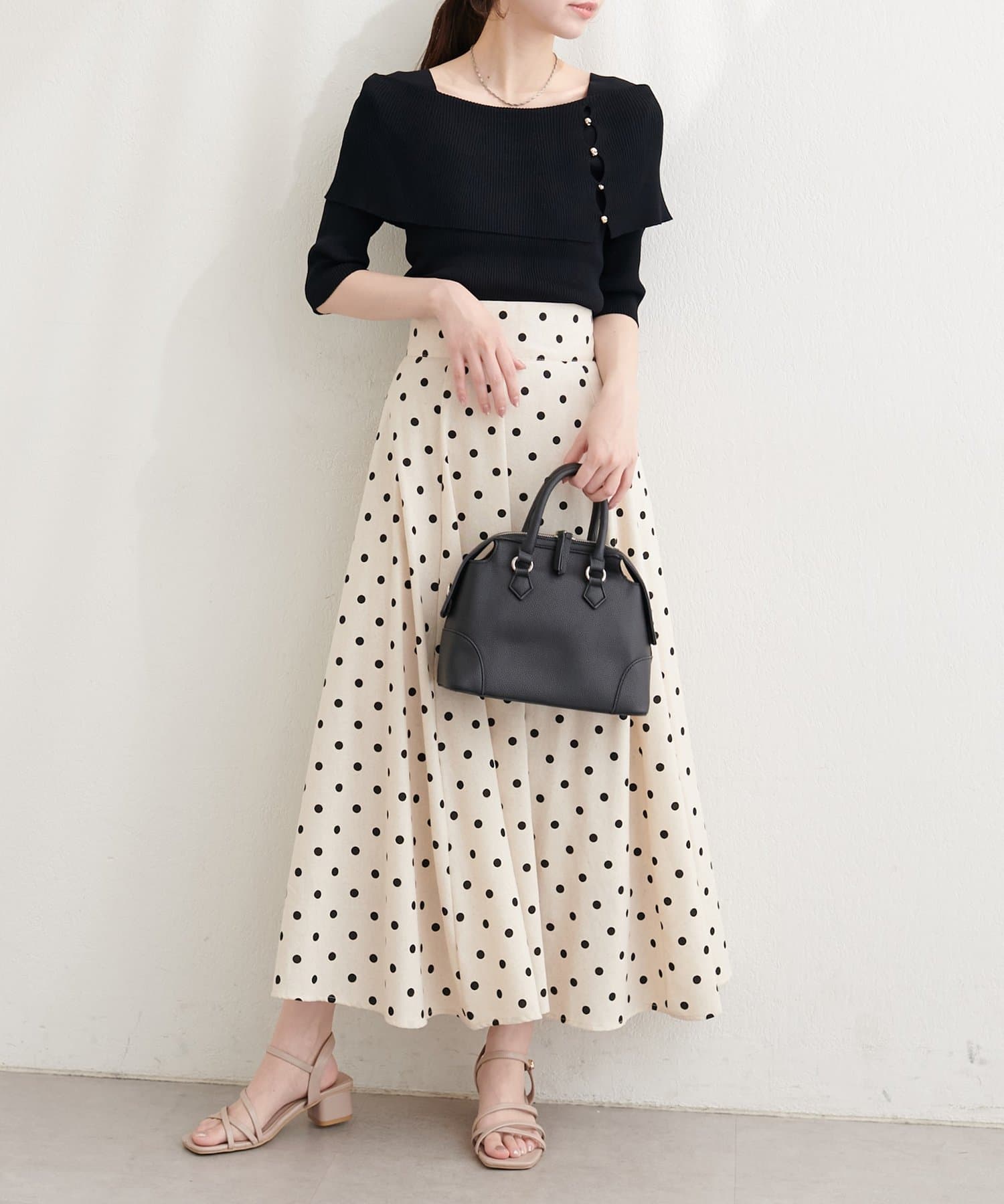 natural couture(ナチュラルクチュール) オフショルデザイン半袖ニット